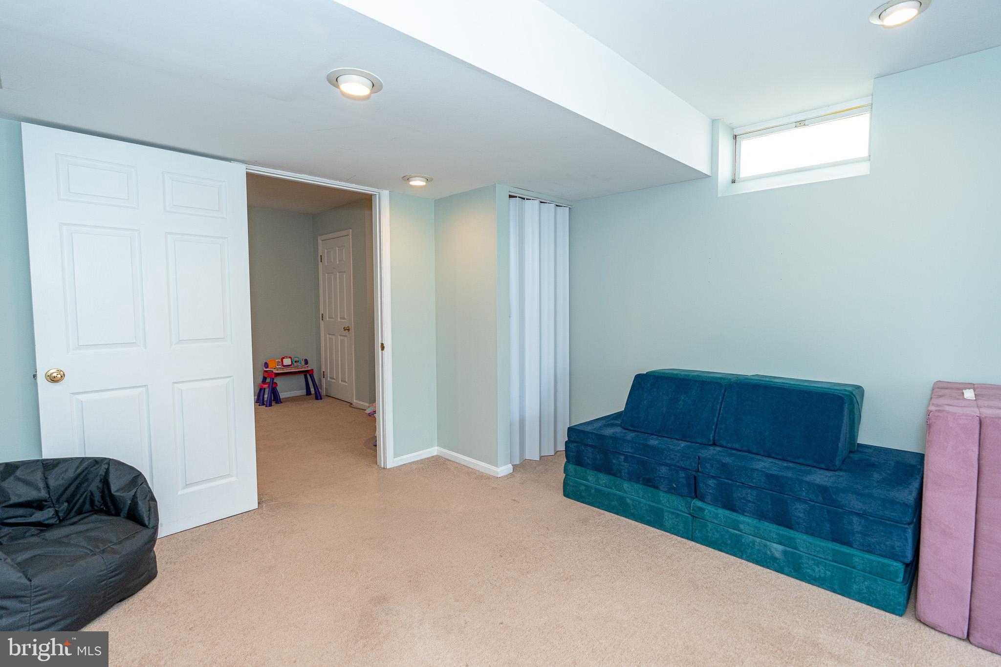 FAIRWIND FARMS - Residential