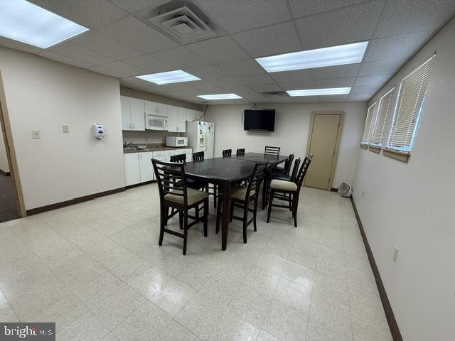 1206 W SHERMAN AVENUE 2A - SECOND FLOOR