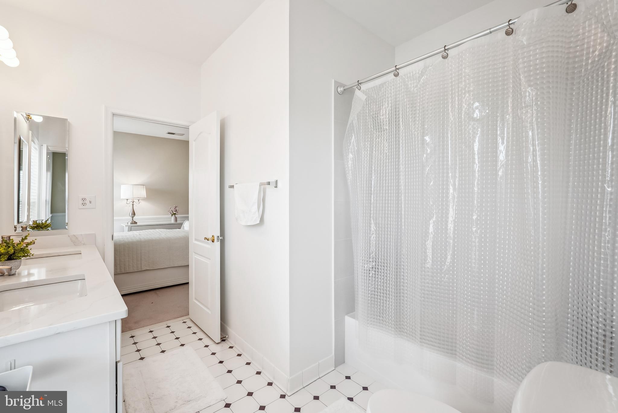 BROADLANDS SOUTH - Residential