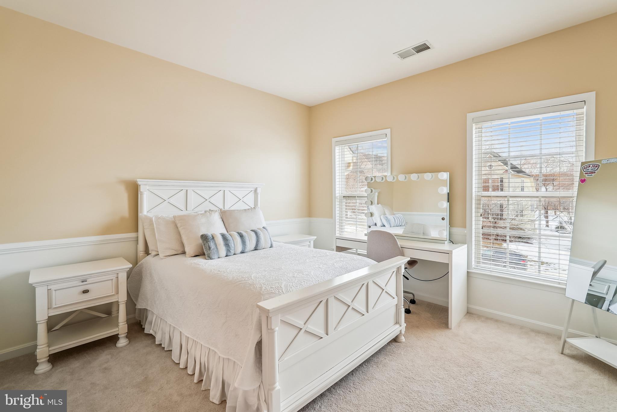 BROADLANDS SOUTH - Residential