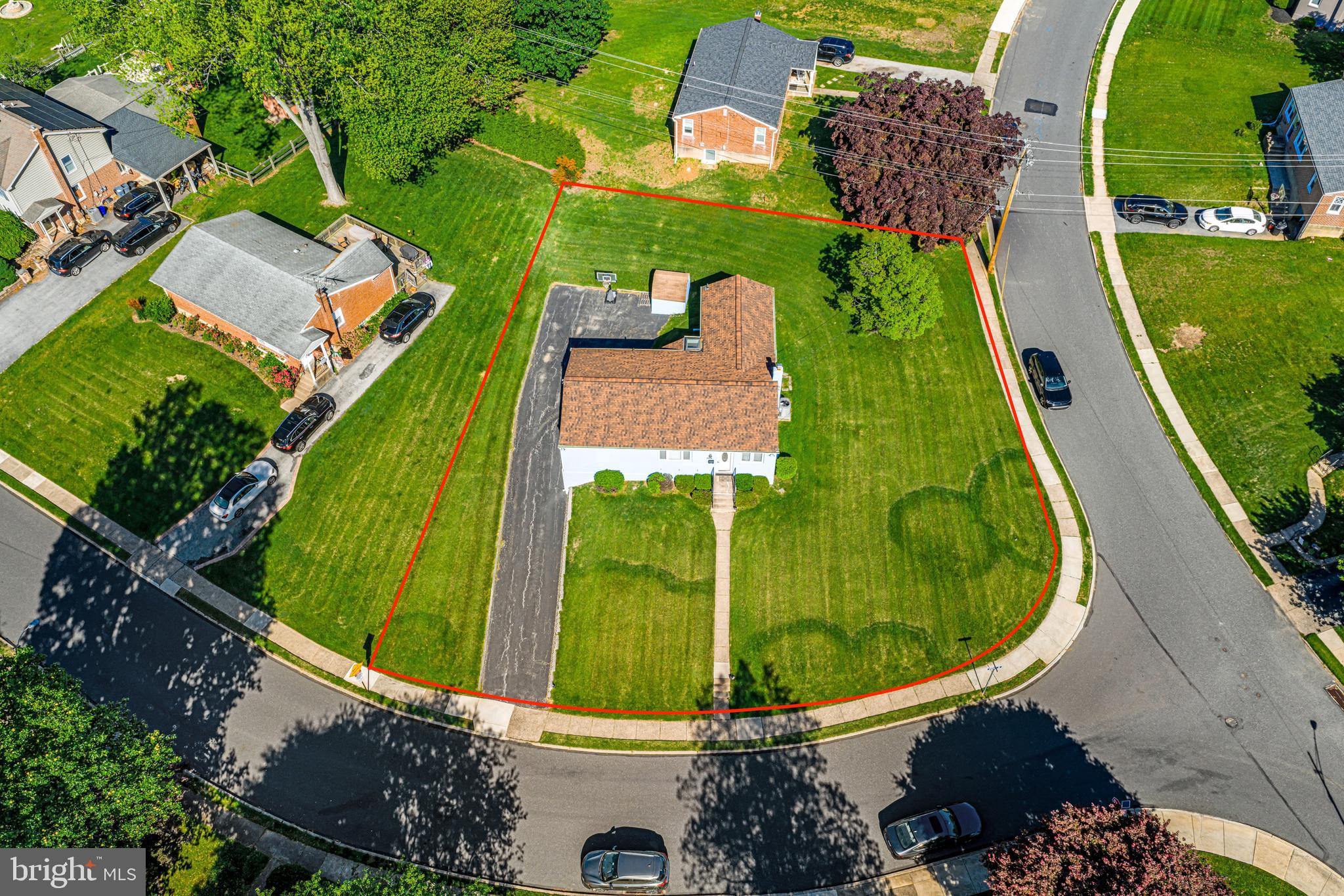200 PARKVIEW DRIVE