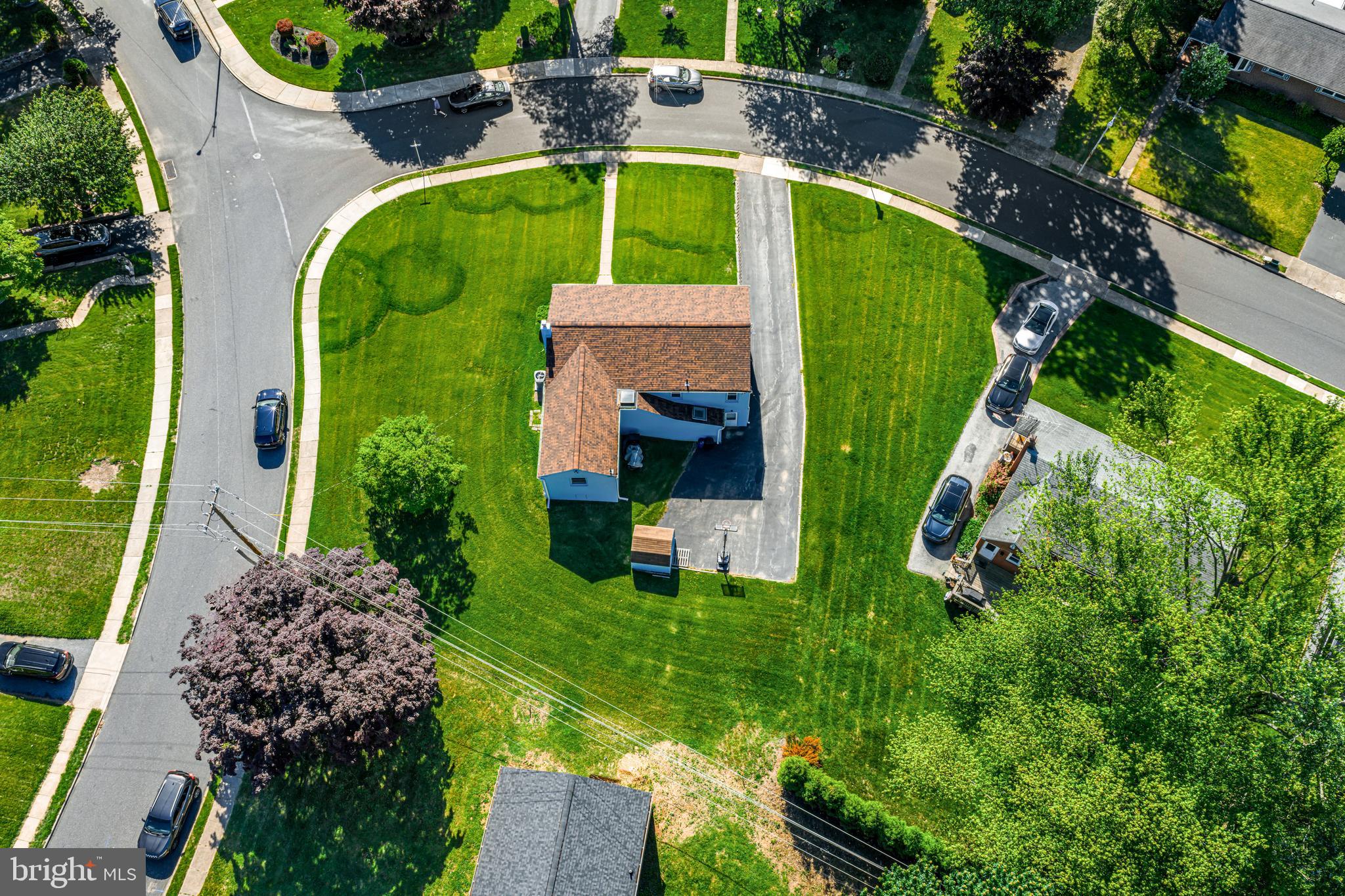 200 PARKVIEW DRIVE