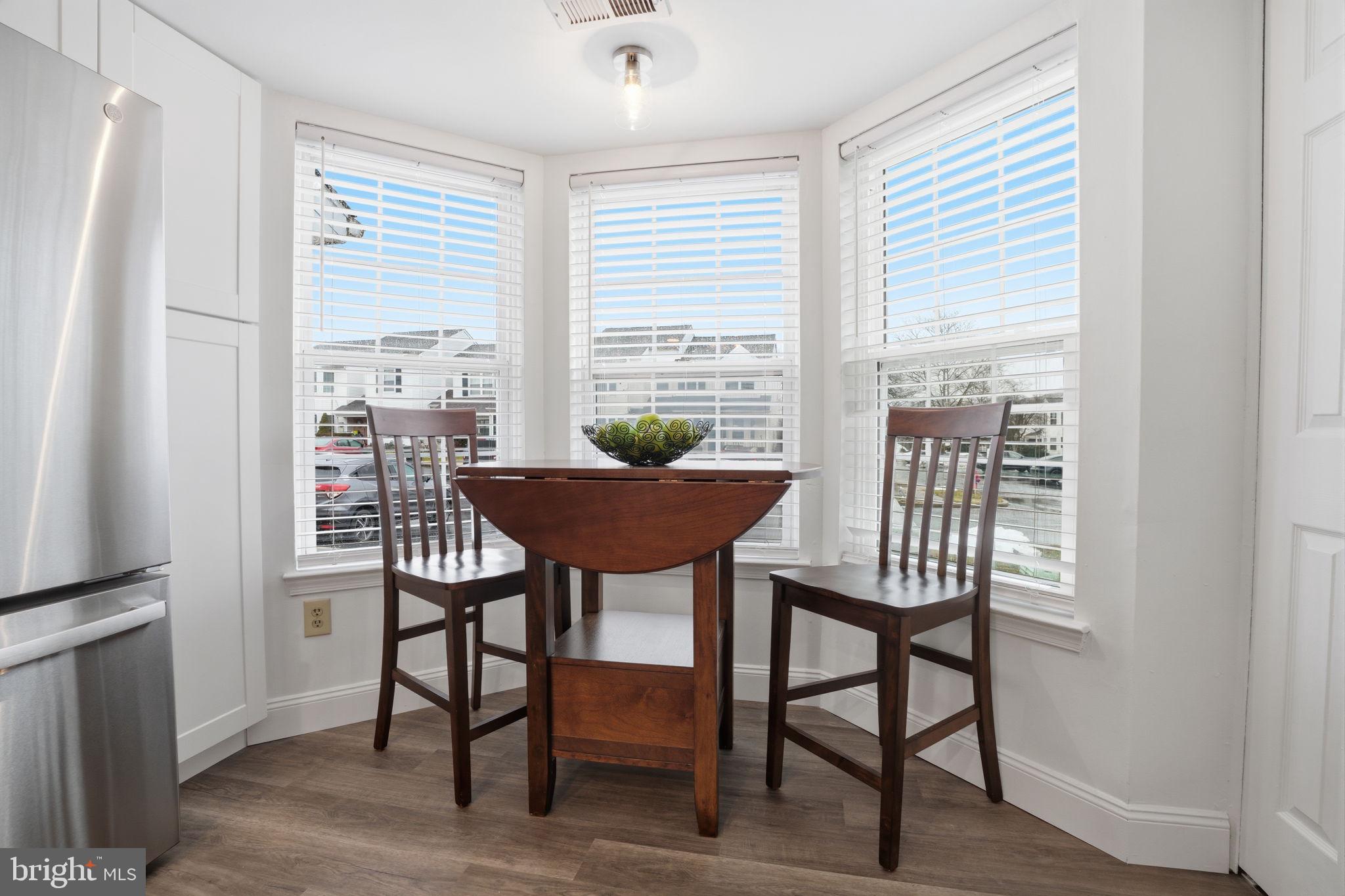 VILLAGE SHIRES - Residential