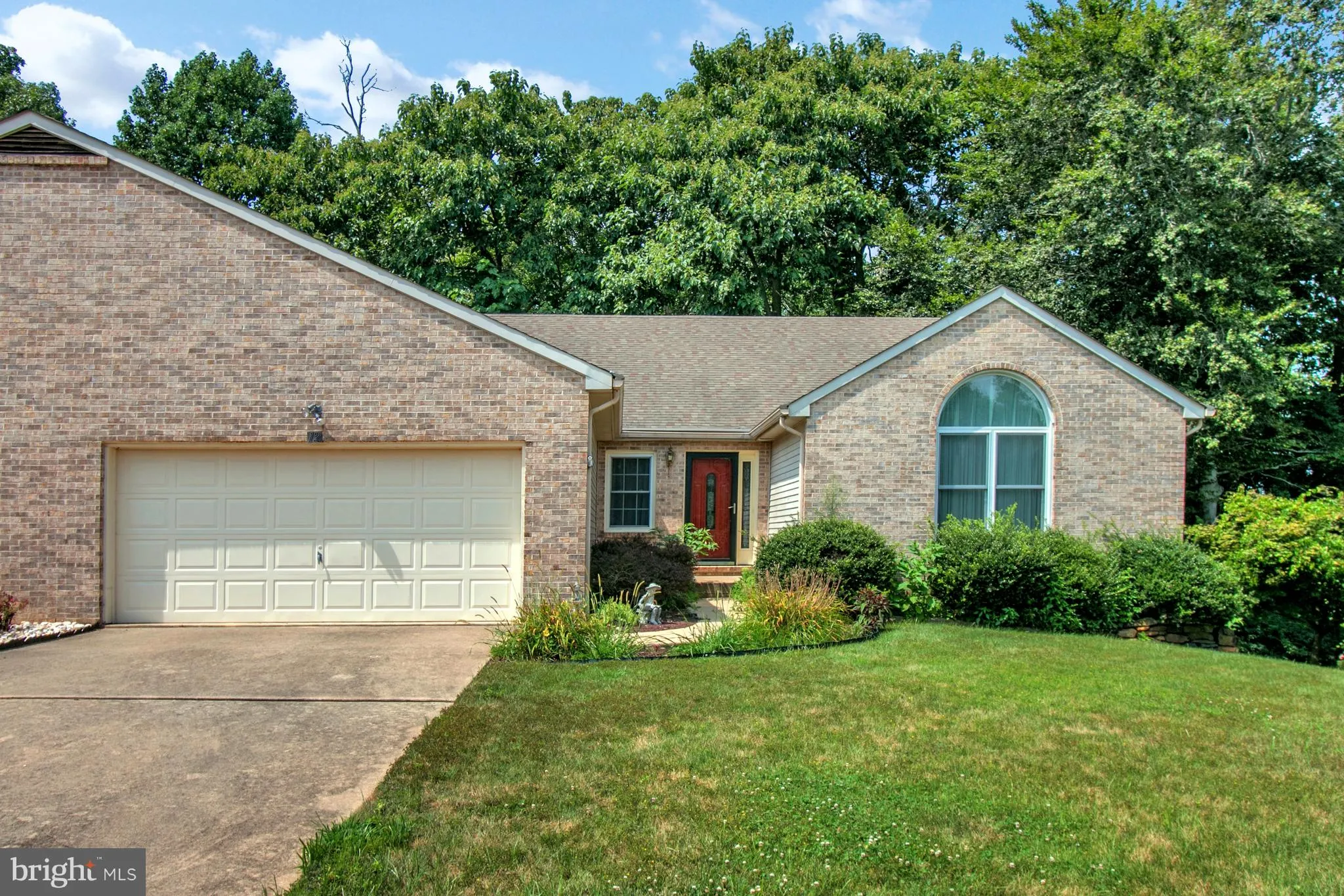 12 Eynon Court, Hockessin, DE 19707