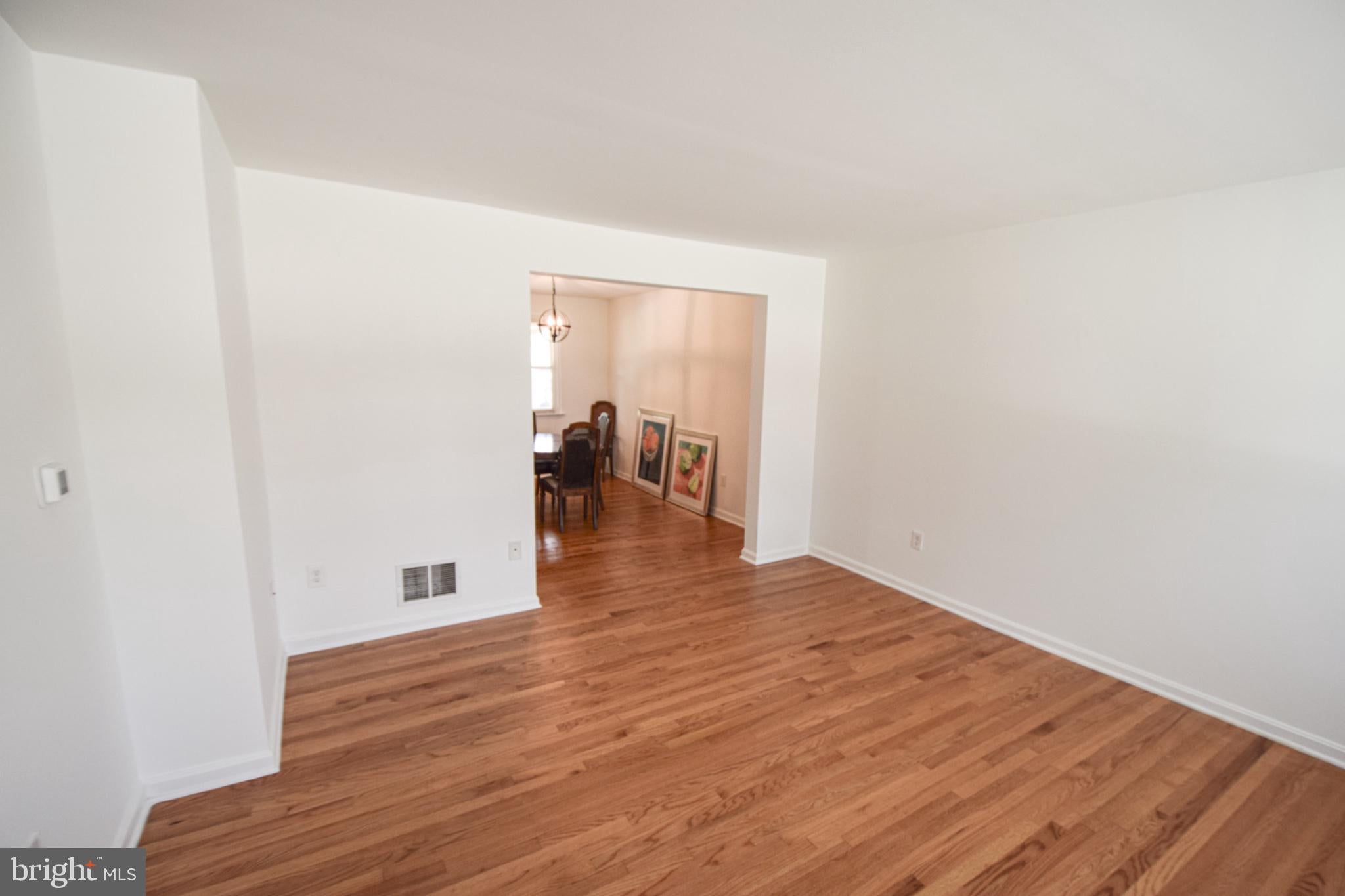 5644 LEIDEN ROAD