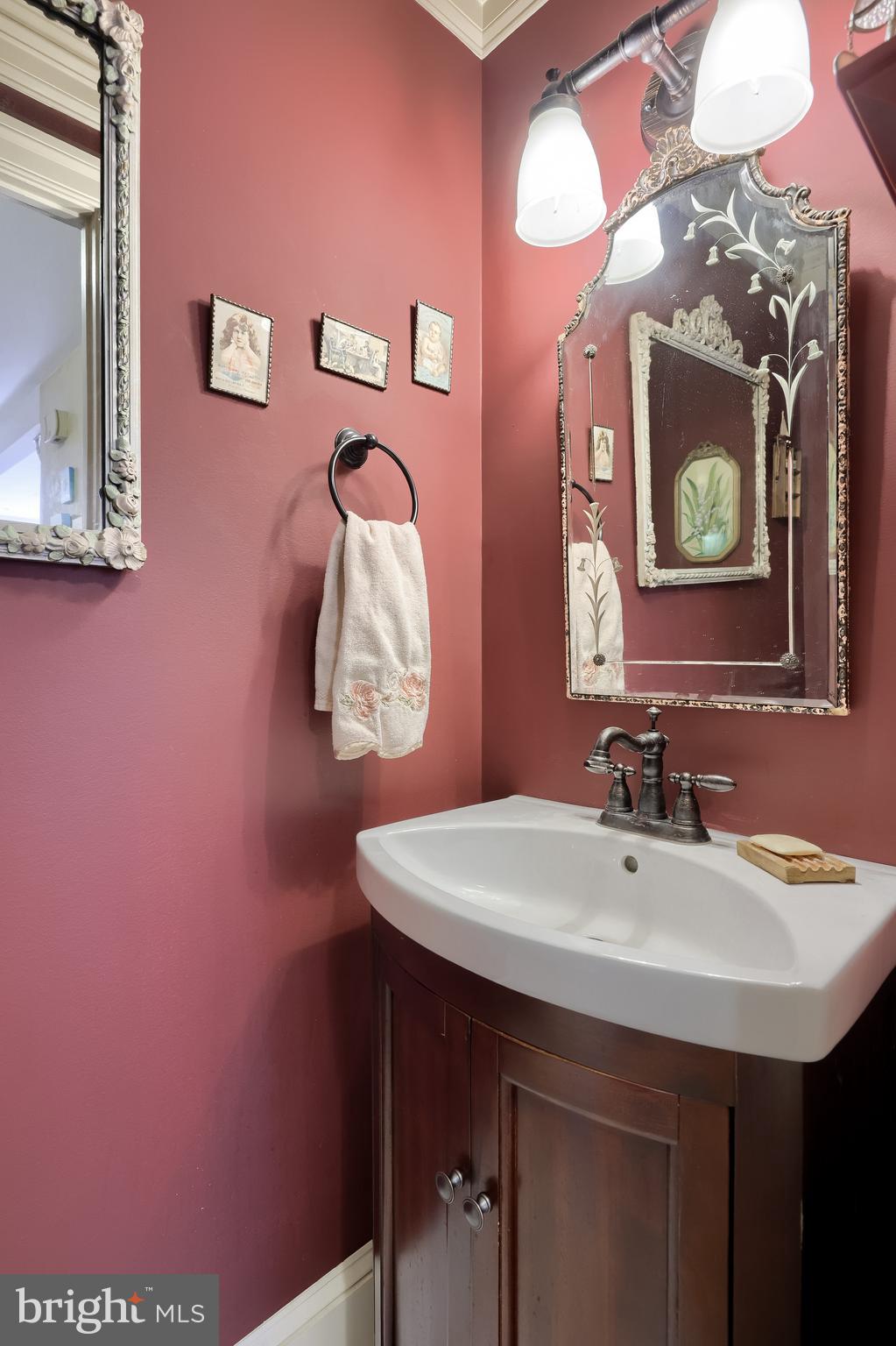 FLYING HILLS - Residential