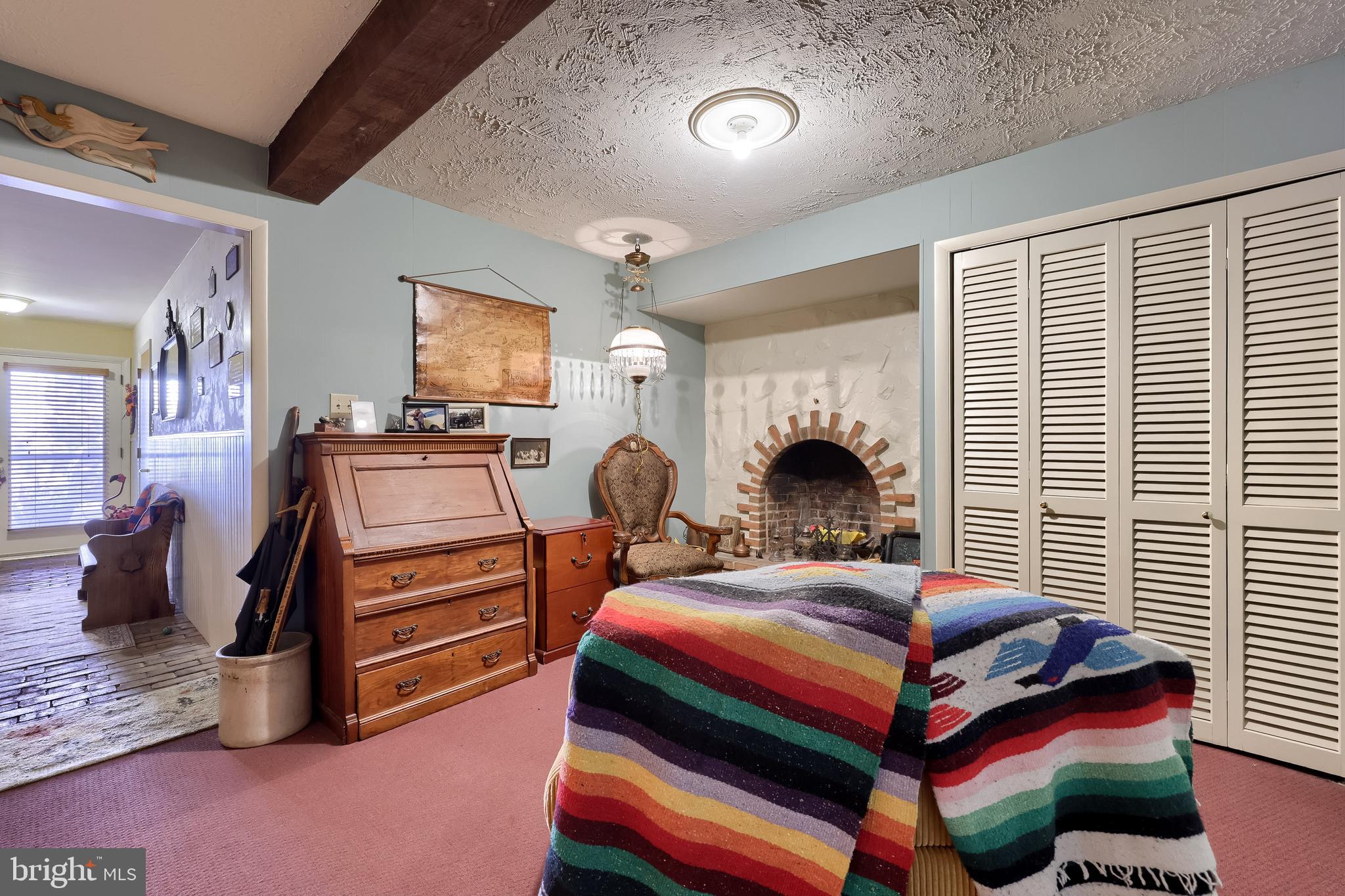 FLYING HILLS - Residential