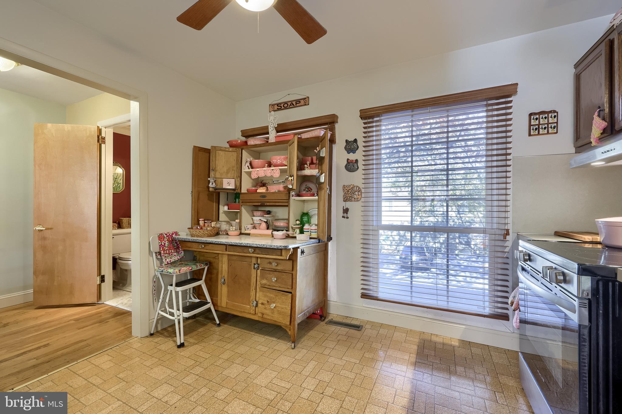 FLYING HILLS - Residential