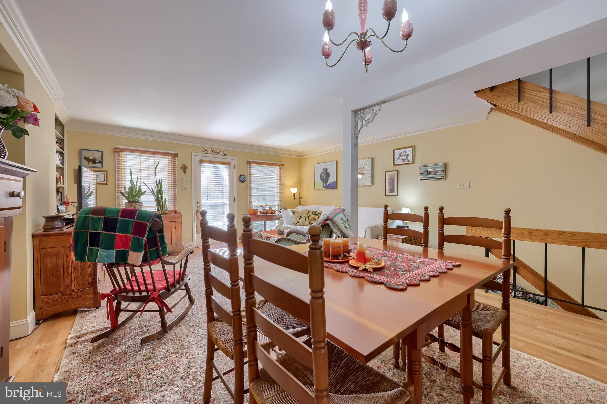 FLYING HILLS - Residential