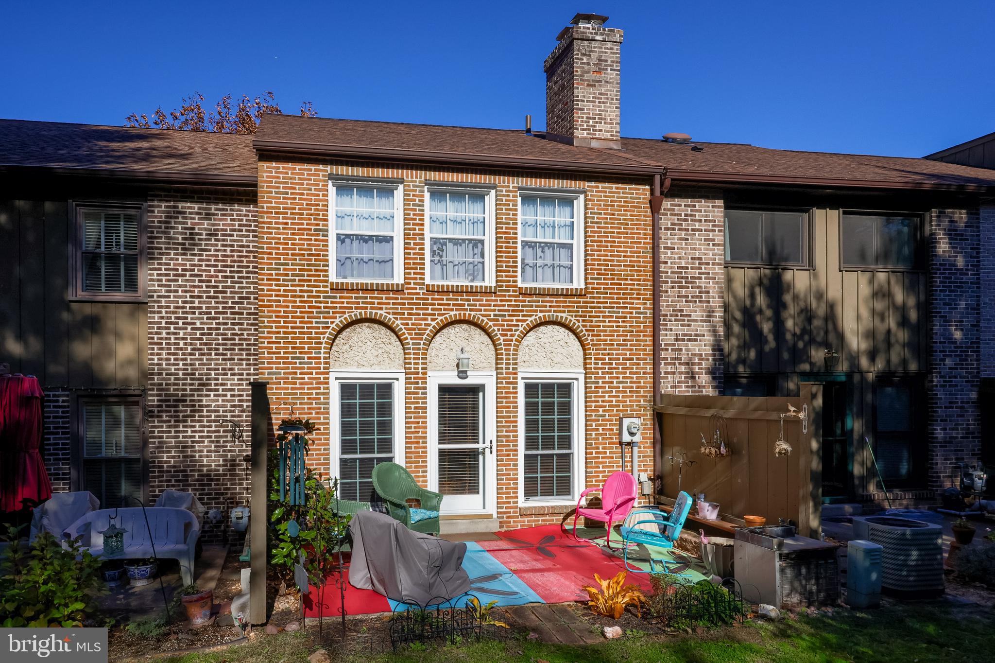 FLYING HILLS - Residential