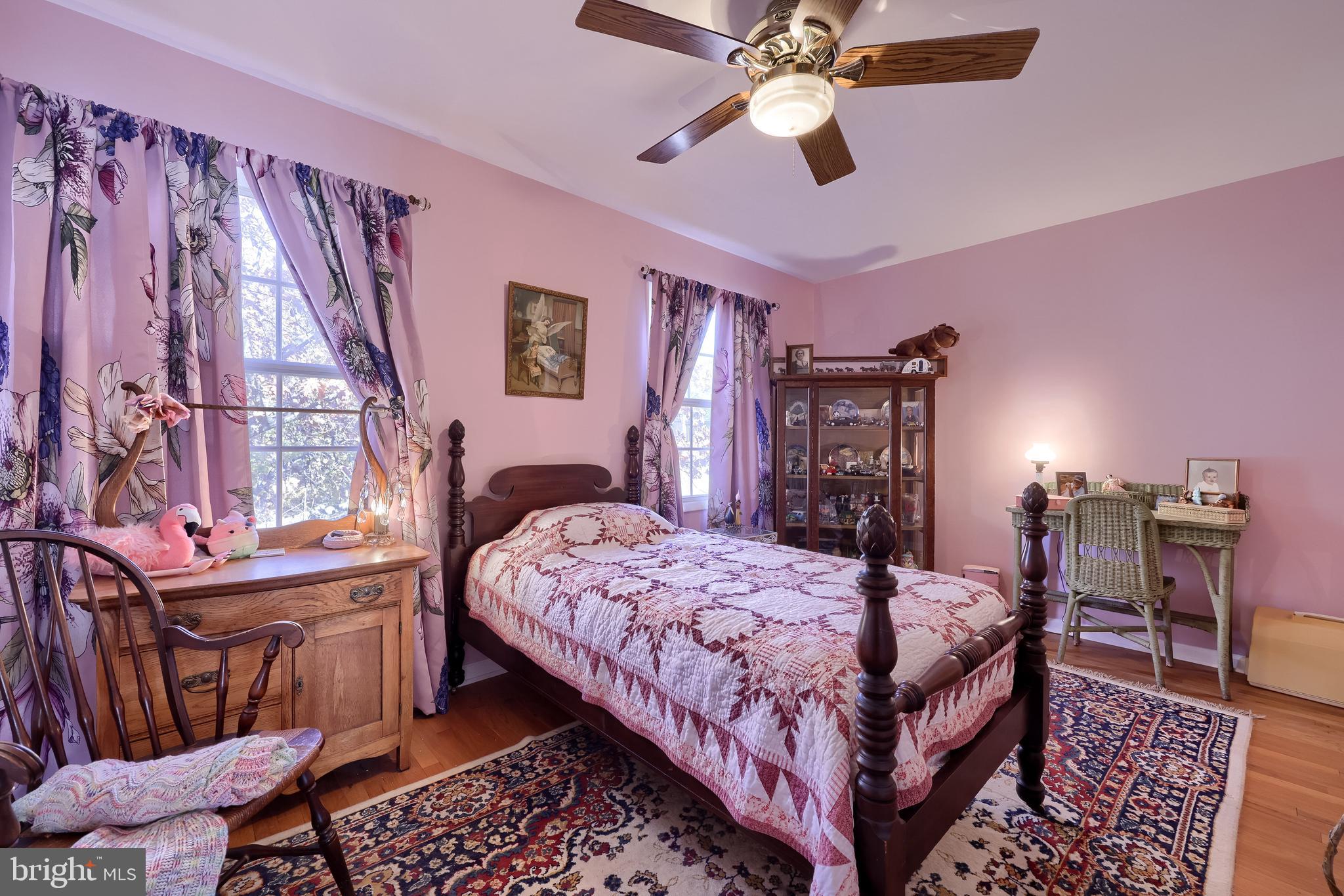 FLYING HILLS - Residential