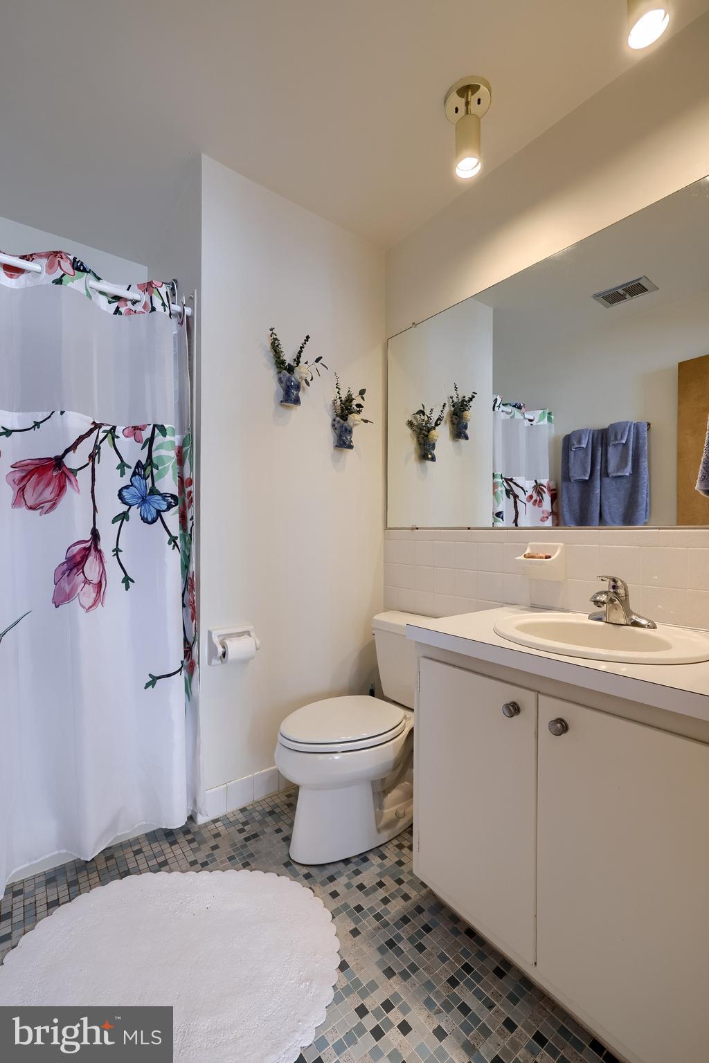 FLYING HILLS - Residential