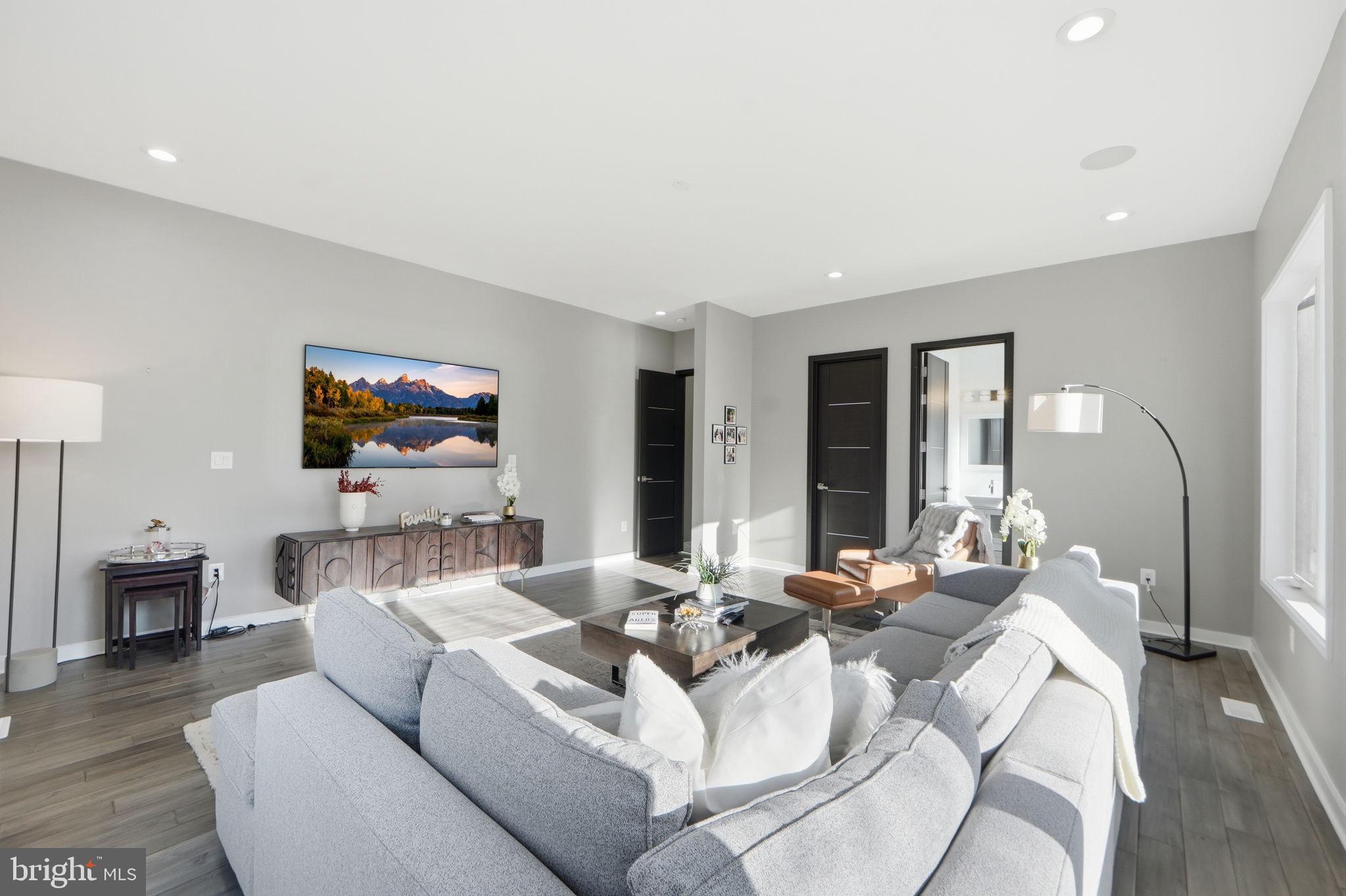 HUNTERS VALLEY MINCHEWS - Residential