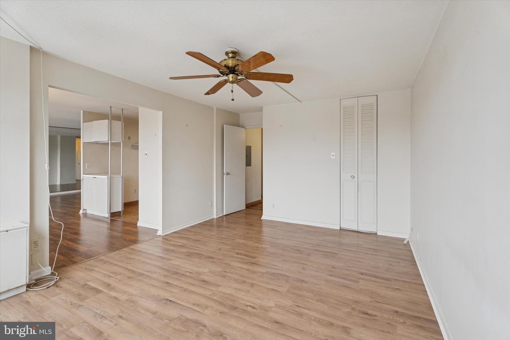 GREEN HILL - Residential