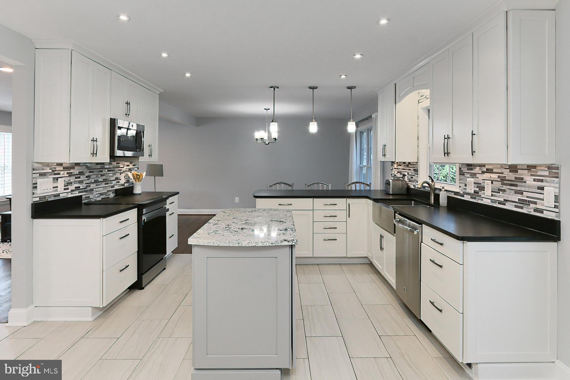 LAKEVALE COURT - Residential