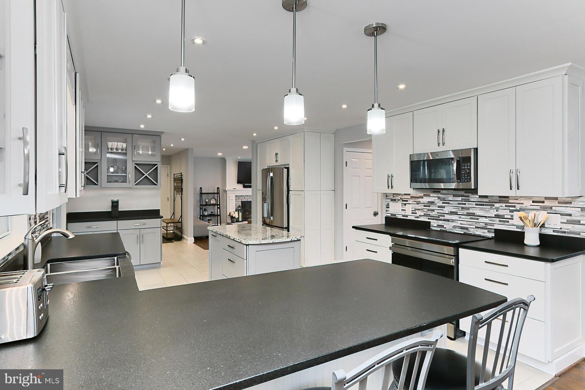 LAKEVALE COURT - Residential