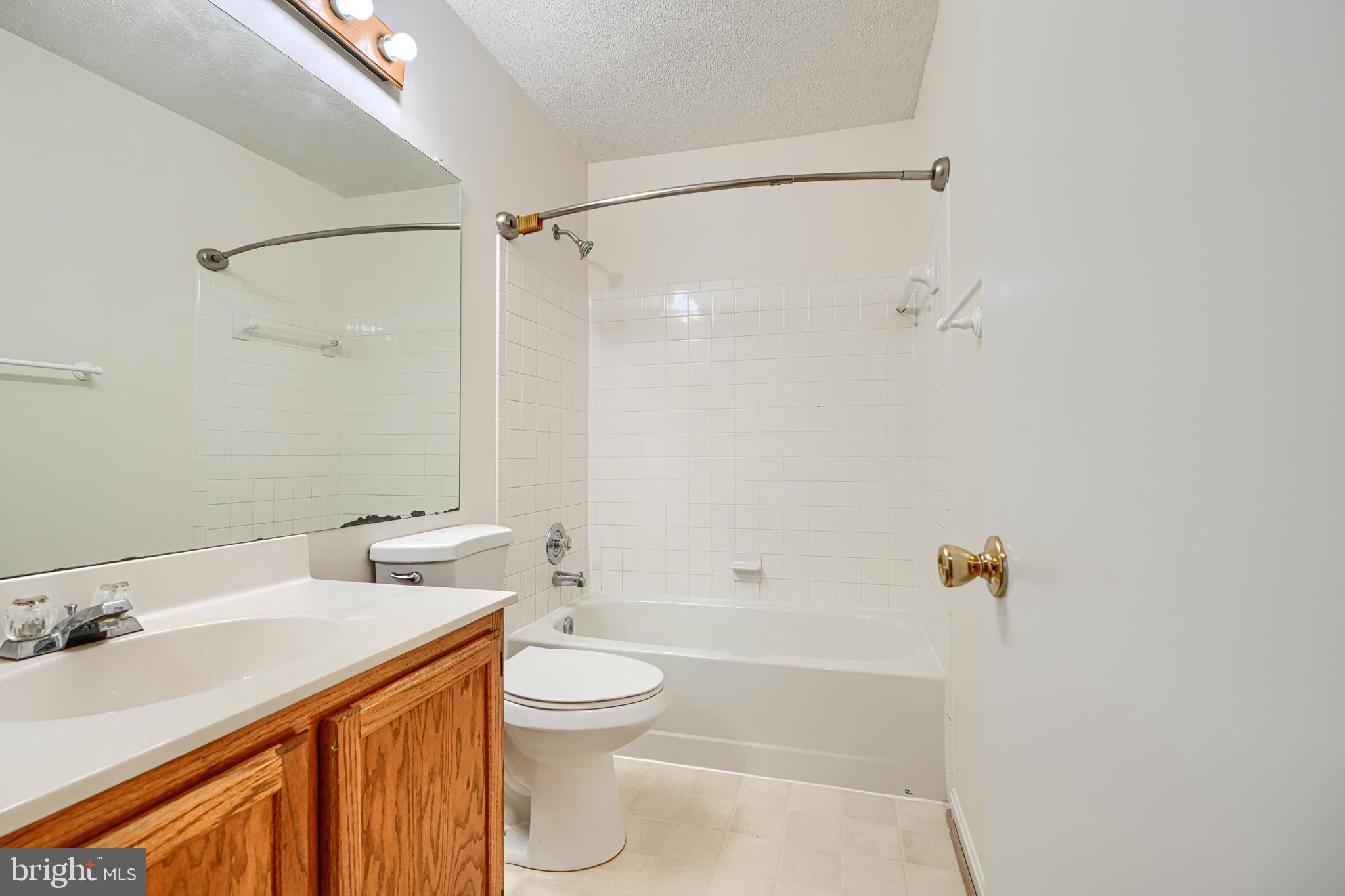 LONGMEAD CROSSING - Residential