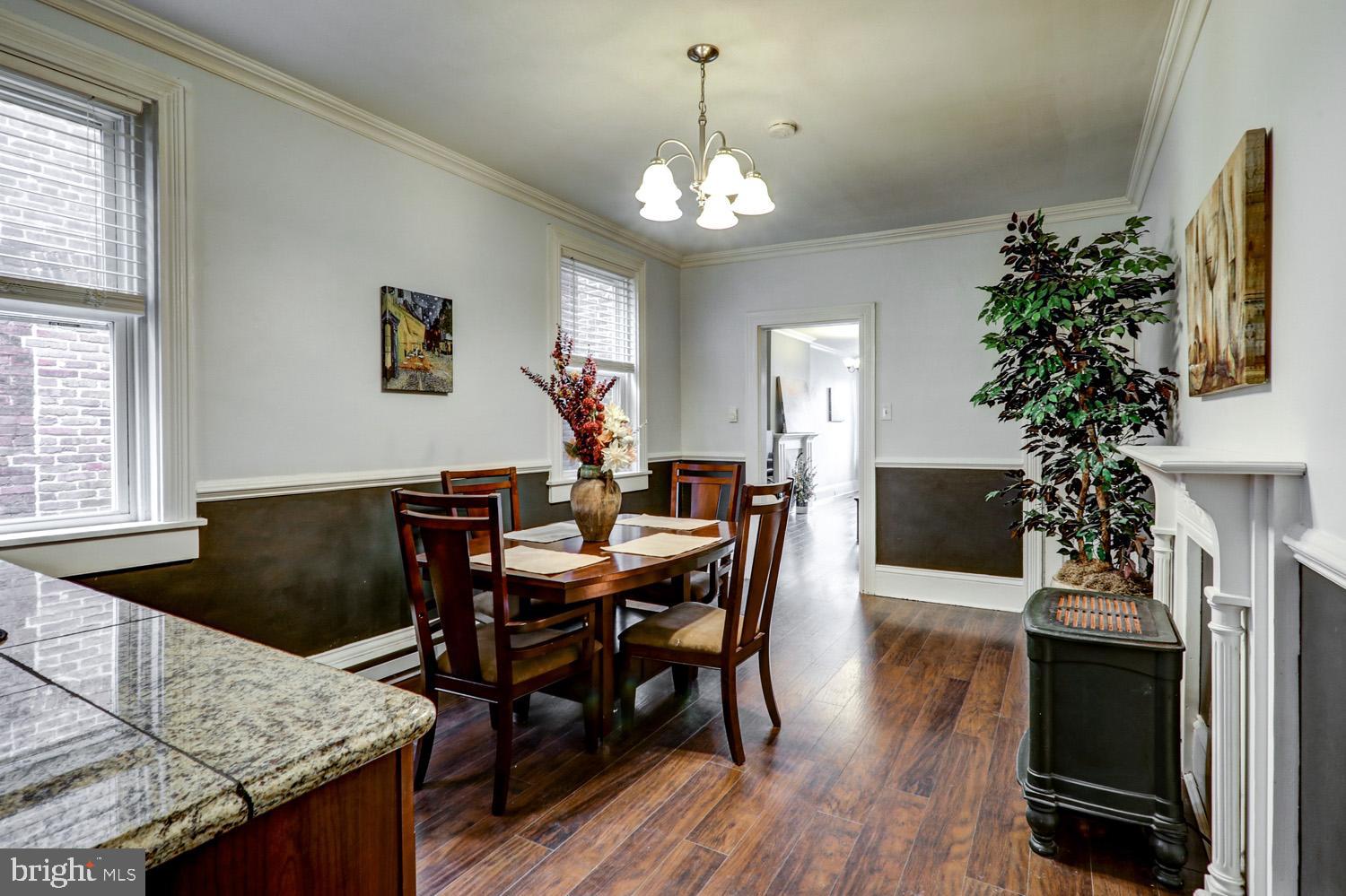 CHESTNUT HILL - Residential