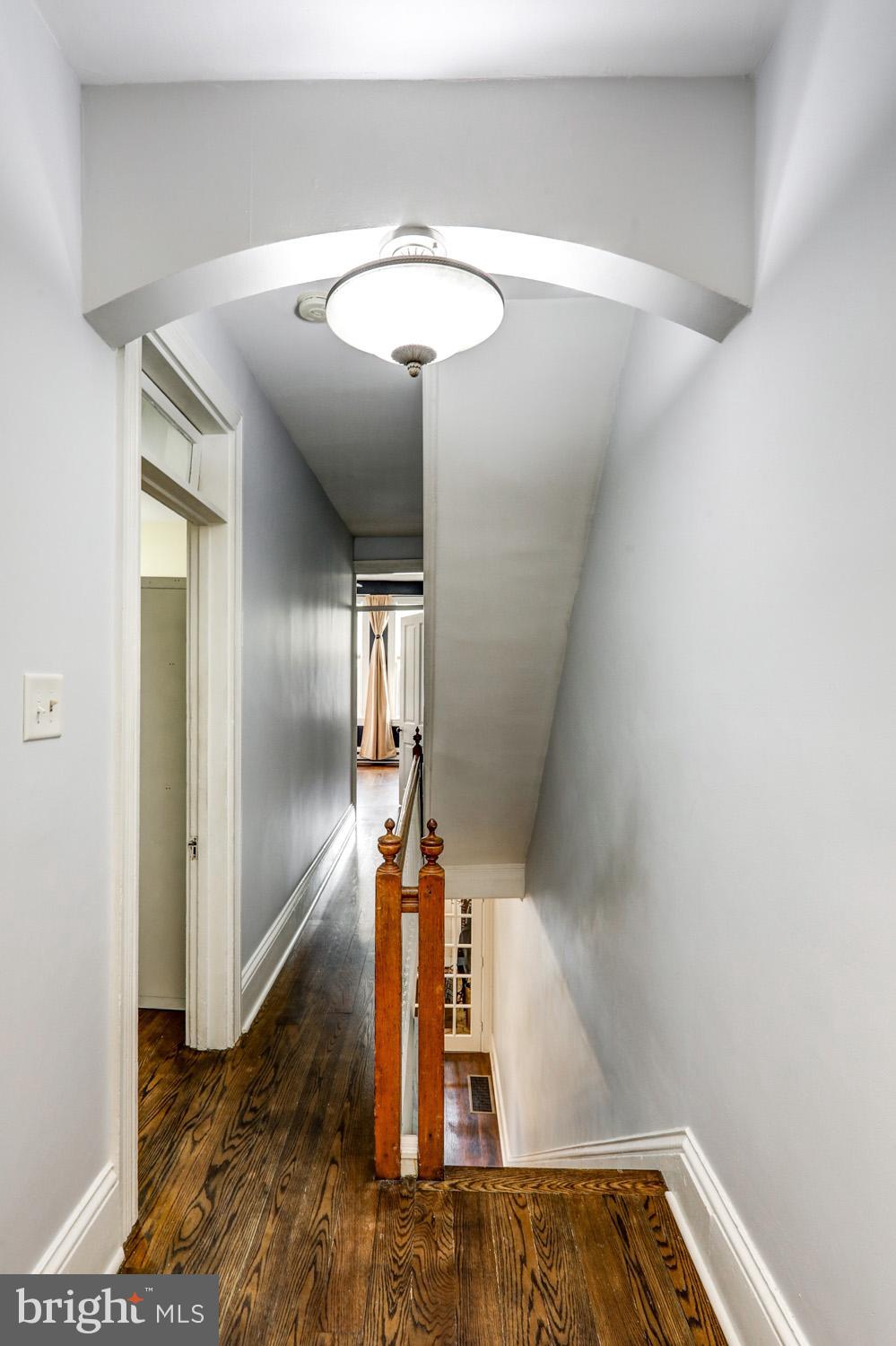 CHESTNUT HILL - Residential