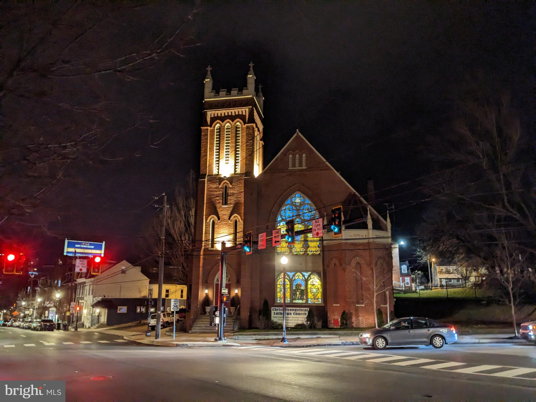 CHESTNUT HILL - Residential