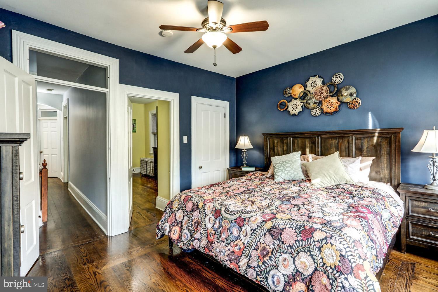 CHESTNUT HILL - Residential