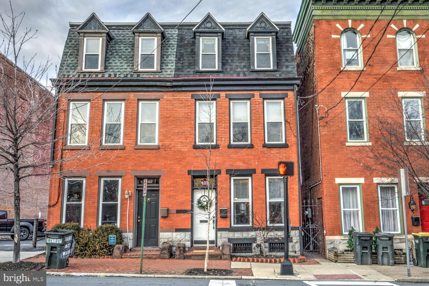 CHESTNUT HILL - Residential