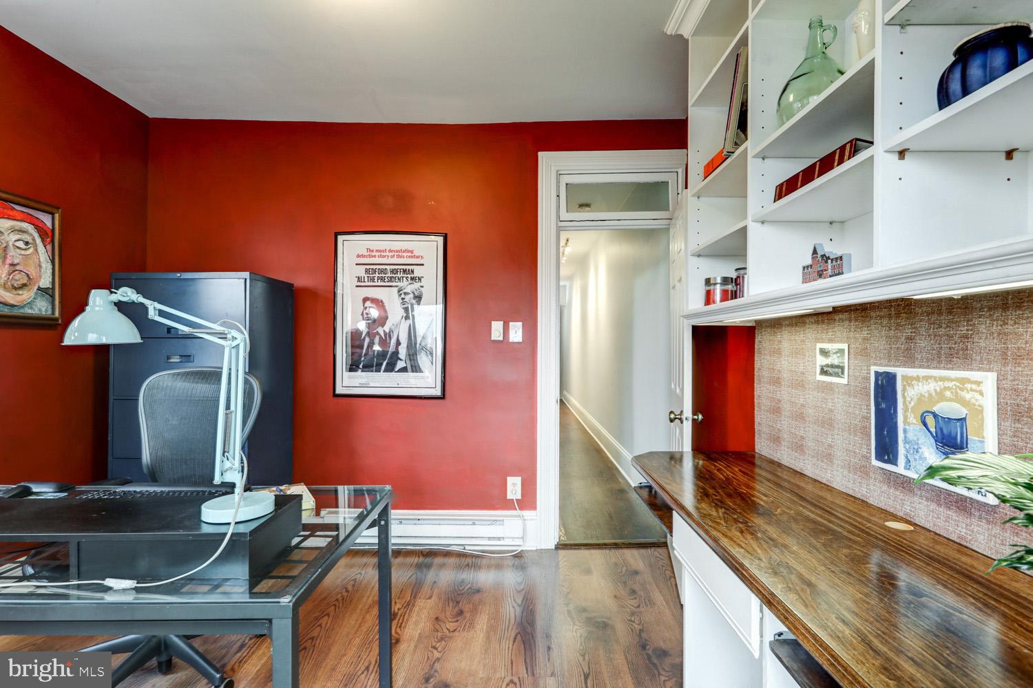 CHESTNUT HILL - Residential