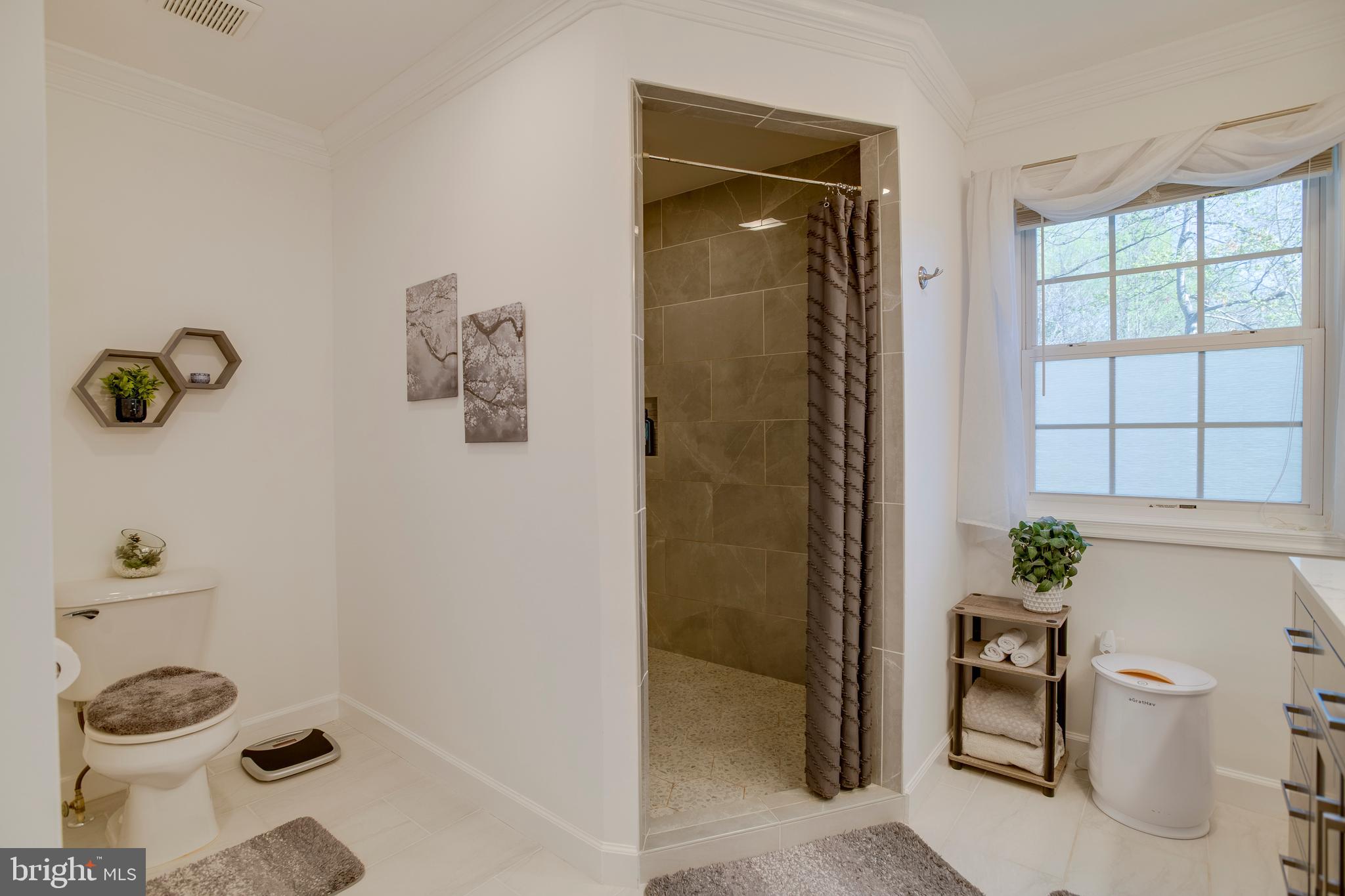 LAKE OF THE WOODS - Residential