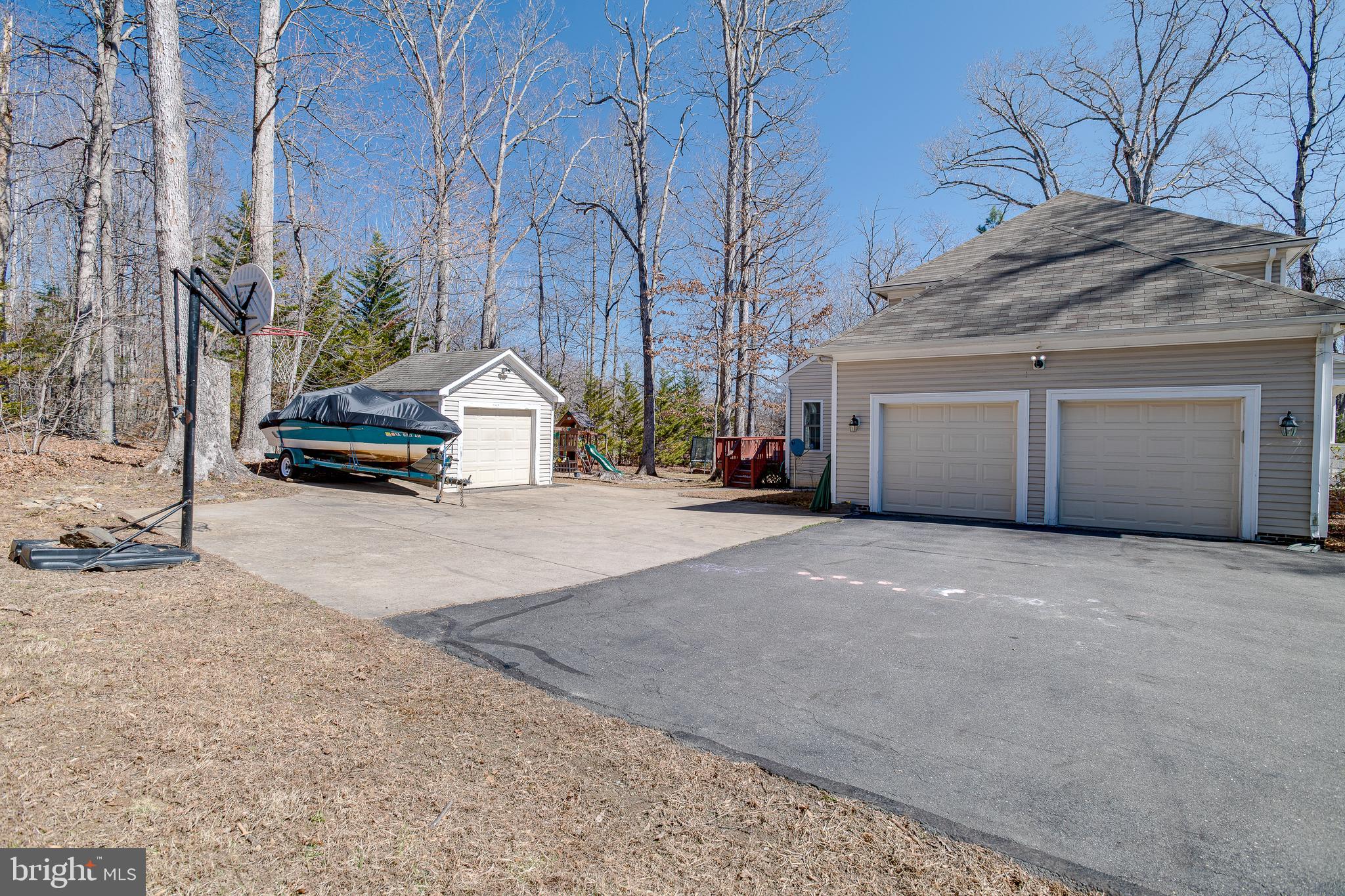 LAKE OF THE WOODS - Residential