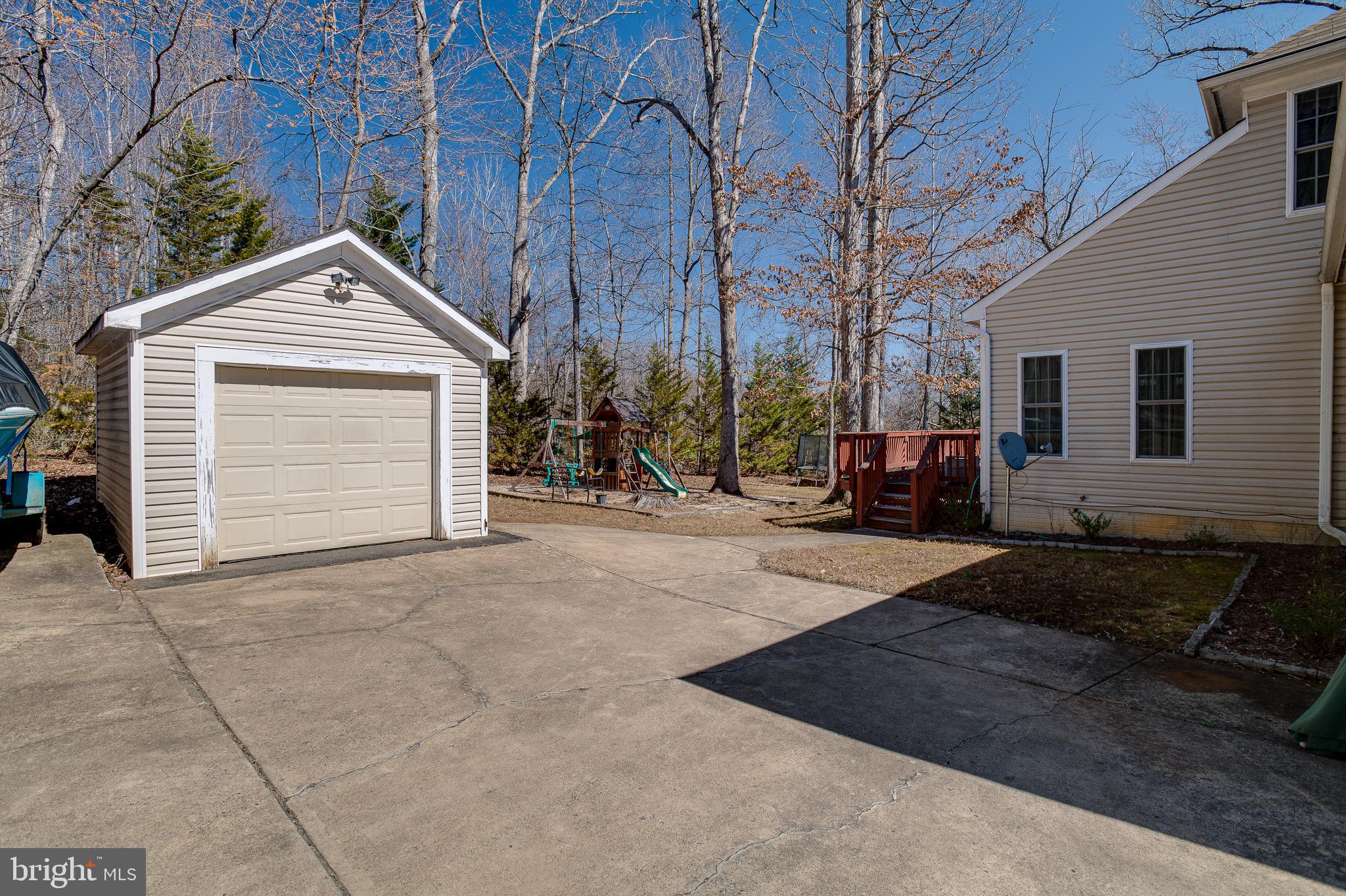 LAKE OF THE WOODS - Residential