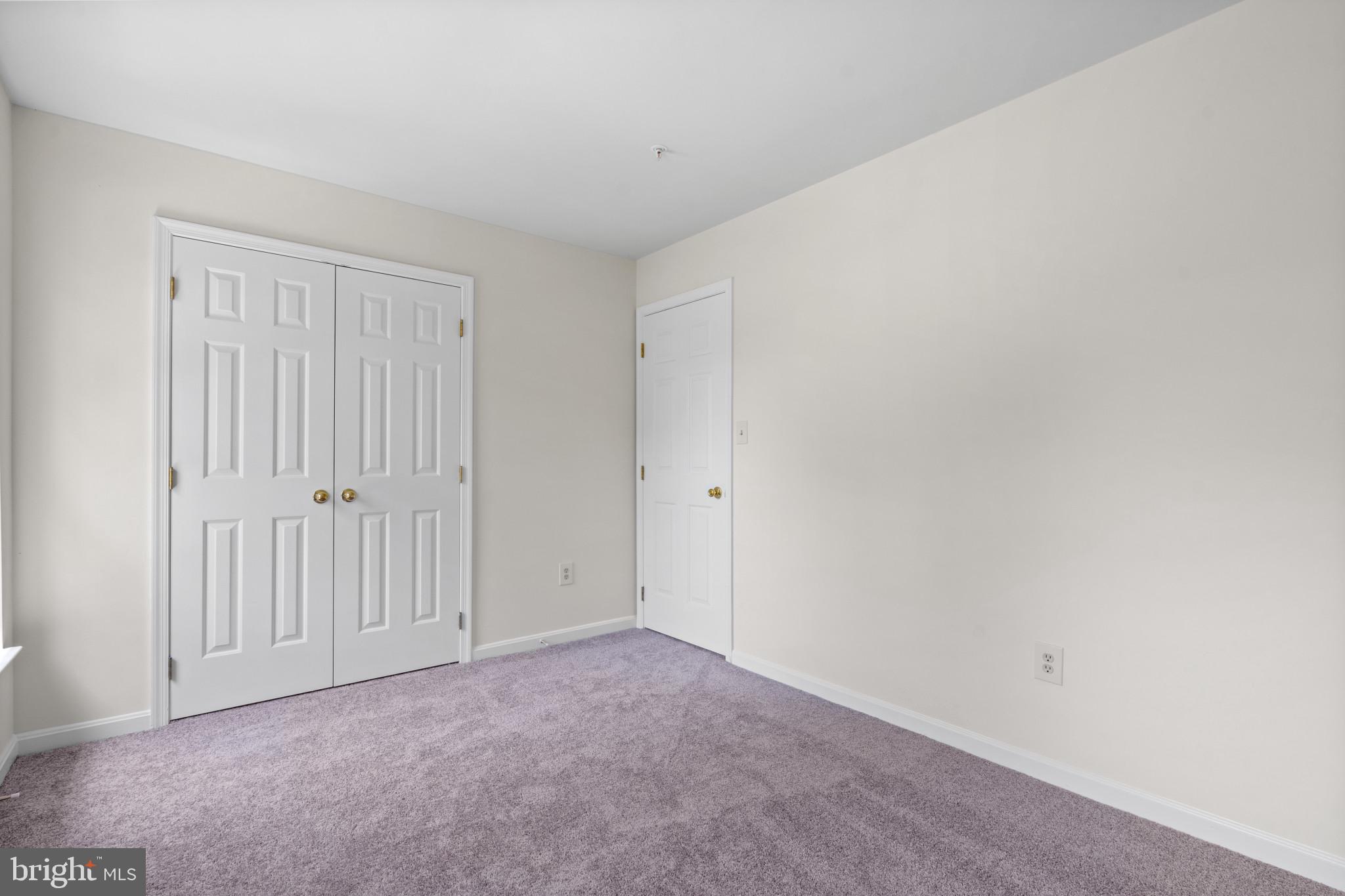 WOOD POINTE - Residential