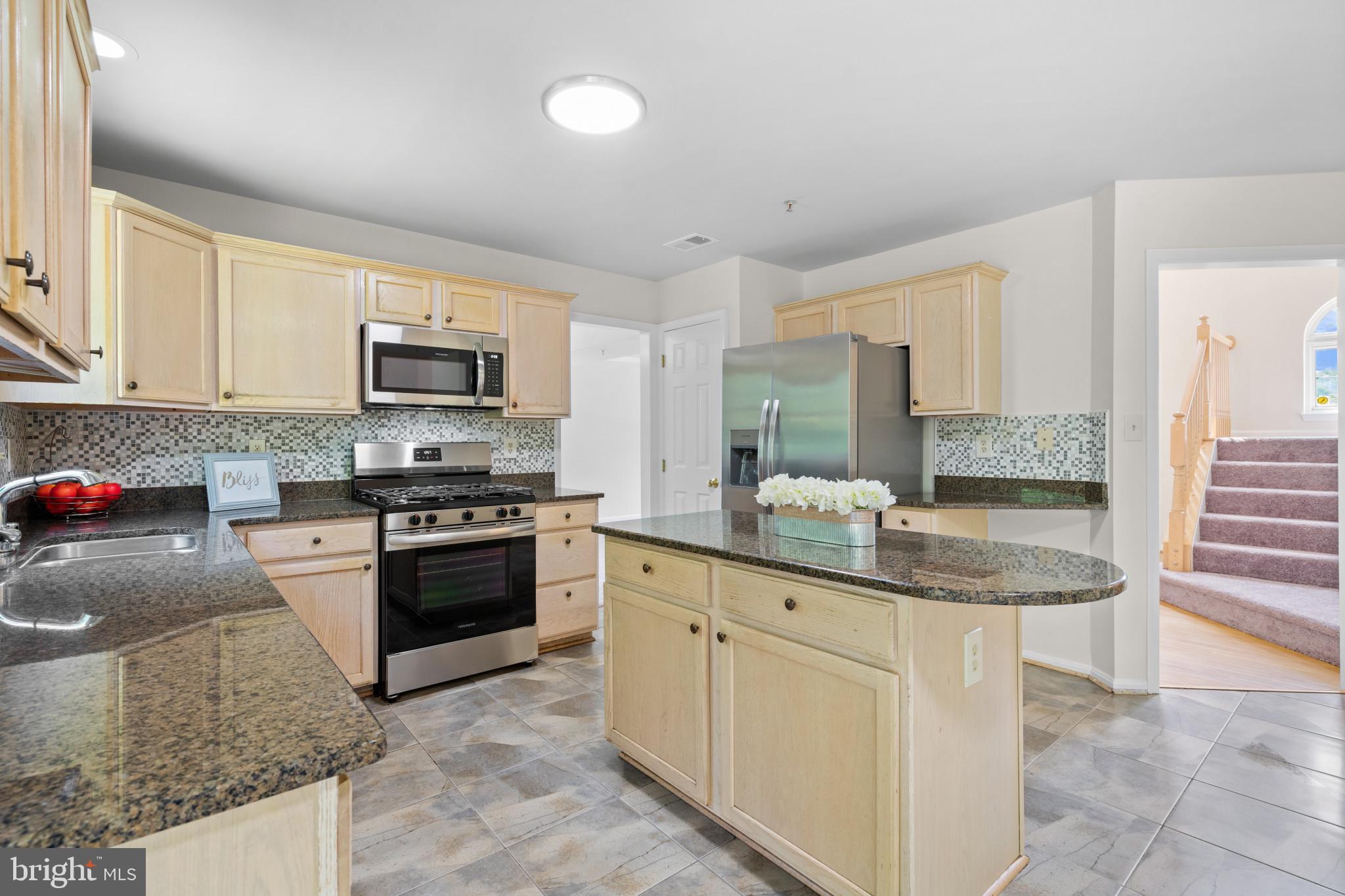 WOOD POINTE - Residential