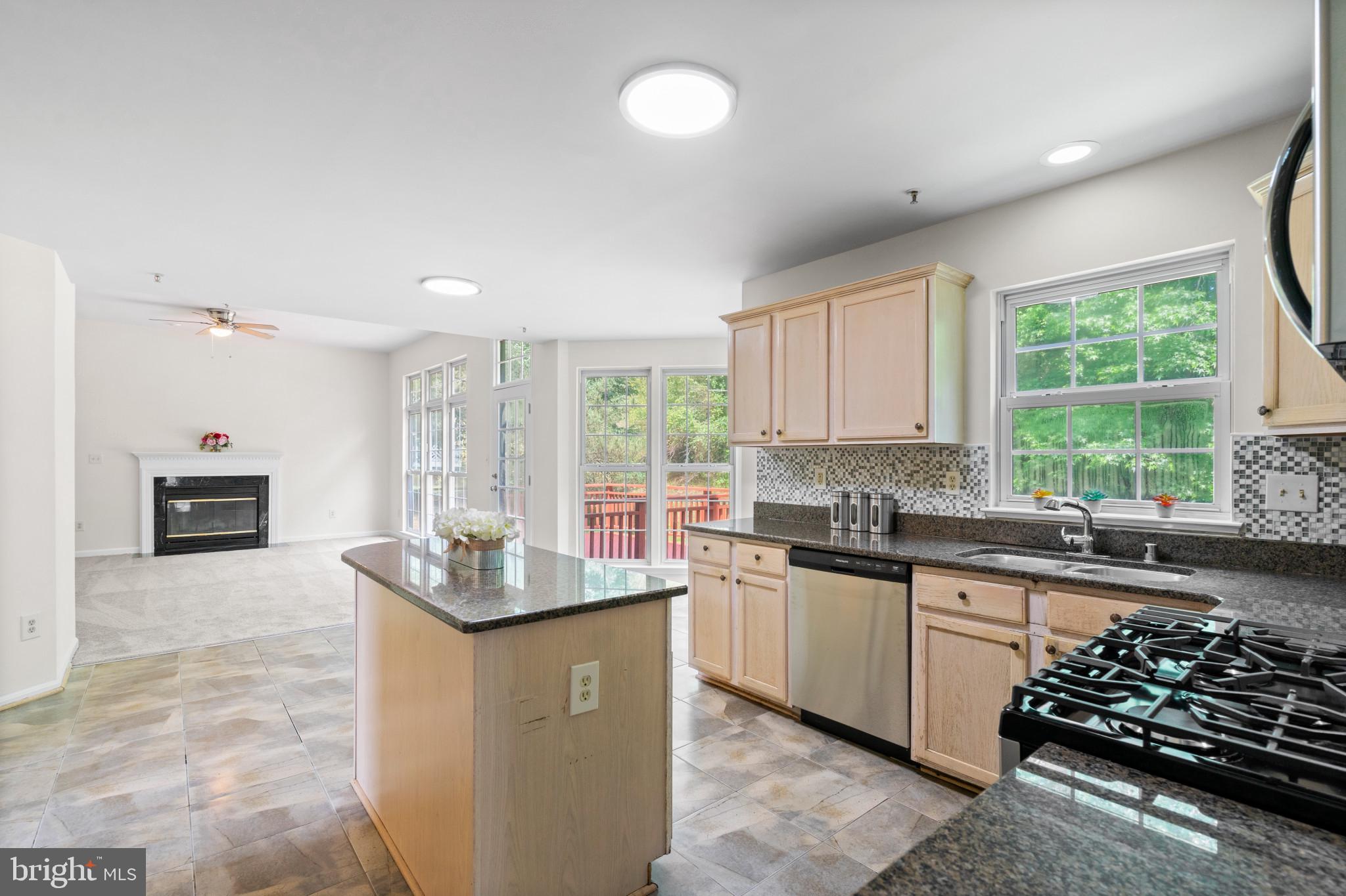 WOOD POINTE - Residential