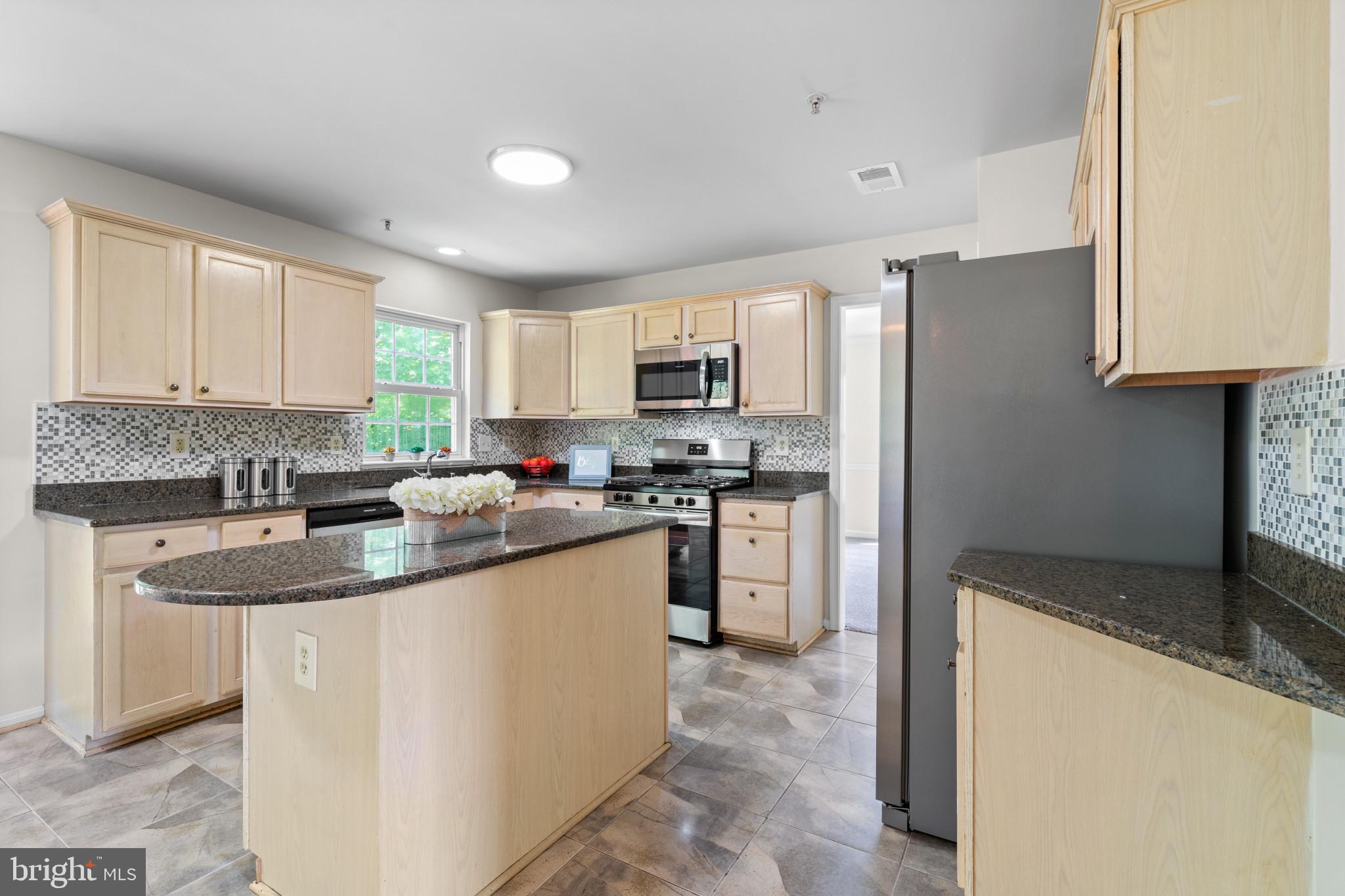 WOOD POINTE - Residential