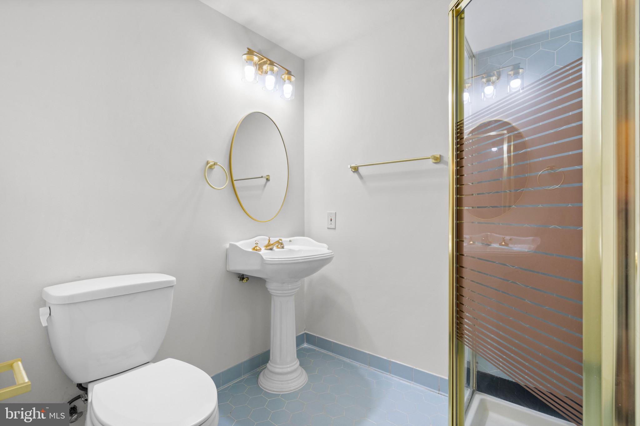 WOOD POINTE - Residential