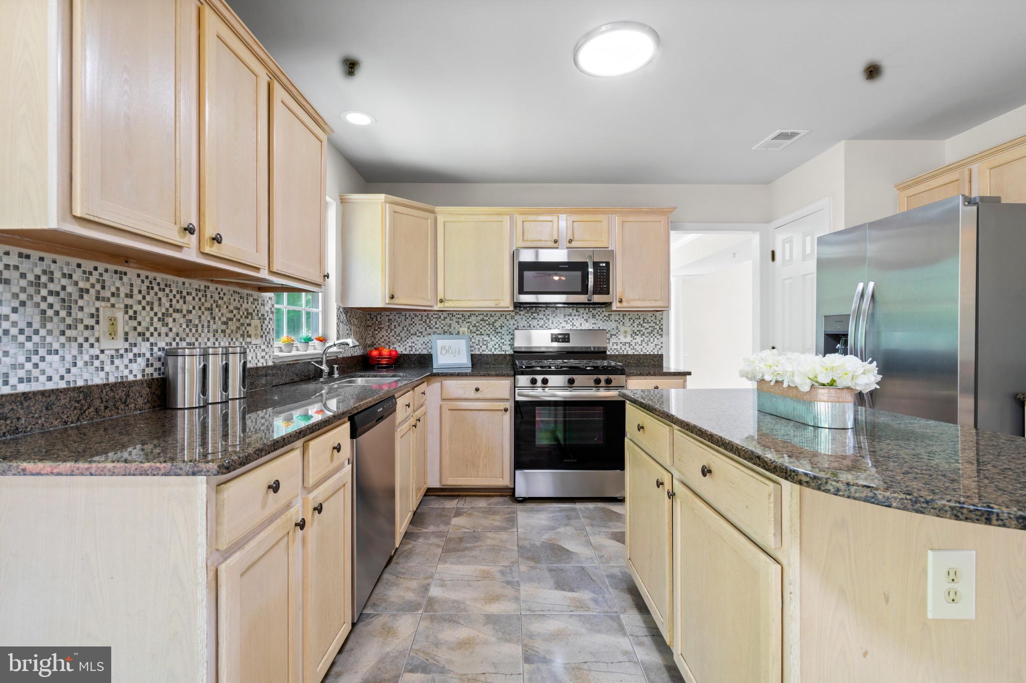 WOOD POINTE - Residential