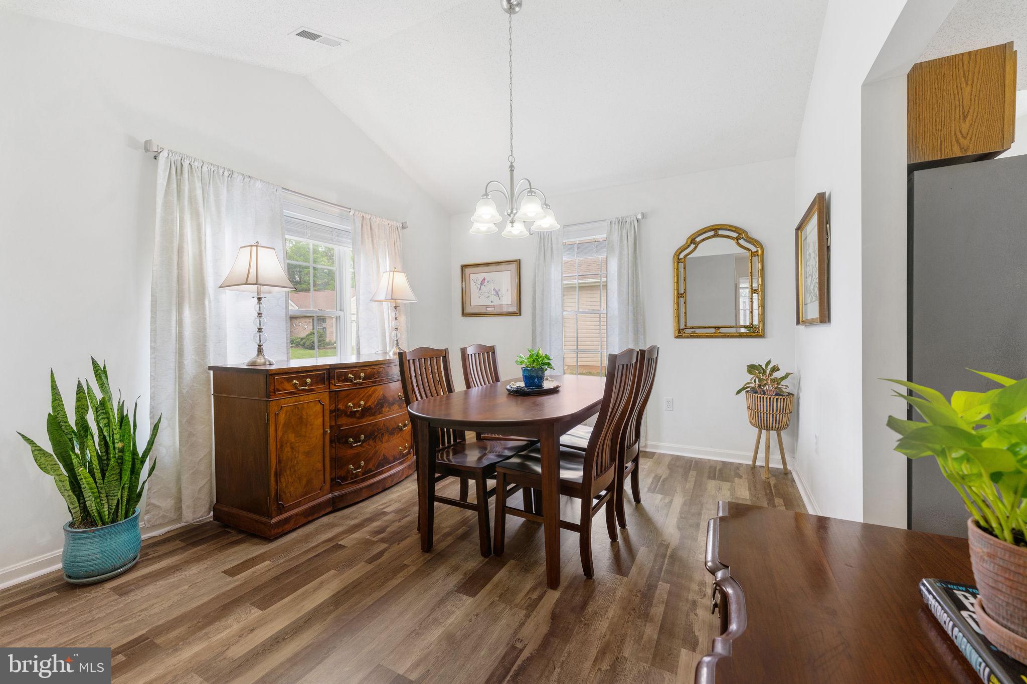 WILLOW SHADE - Residential