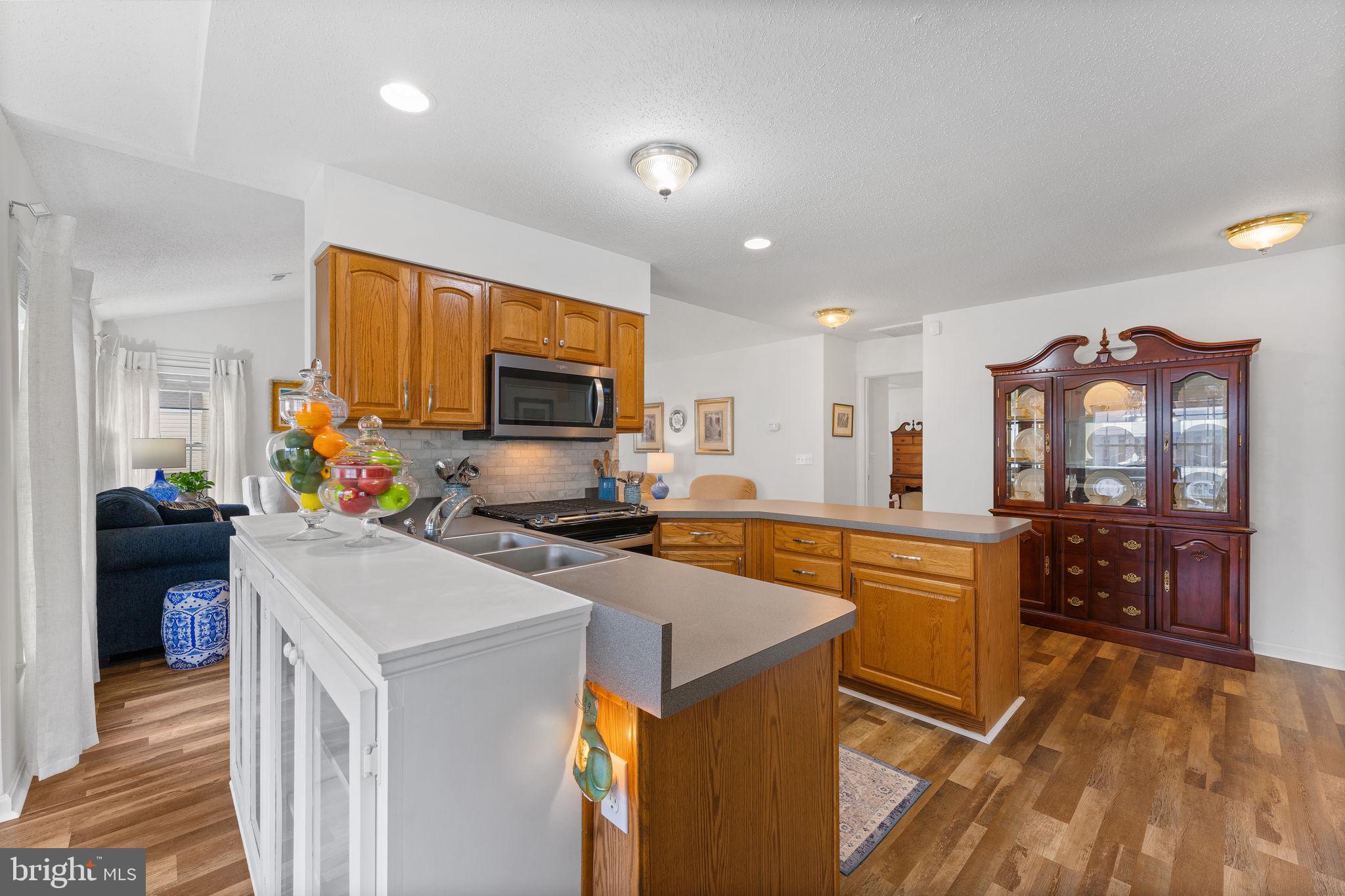 WILLOW SHADE - Residential