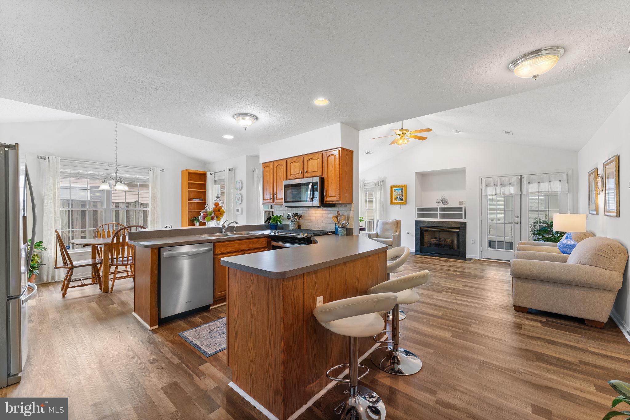 WILLOW SHADE - Residential