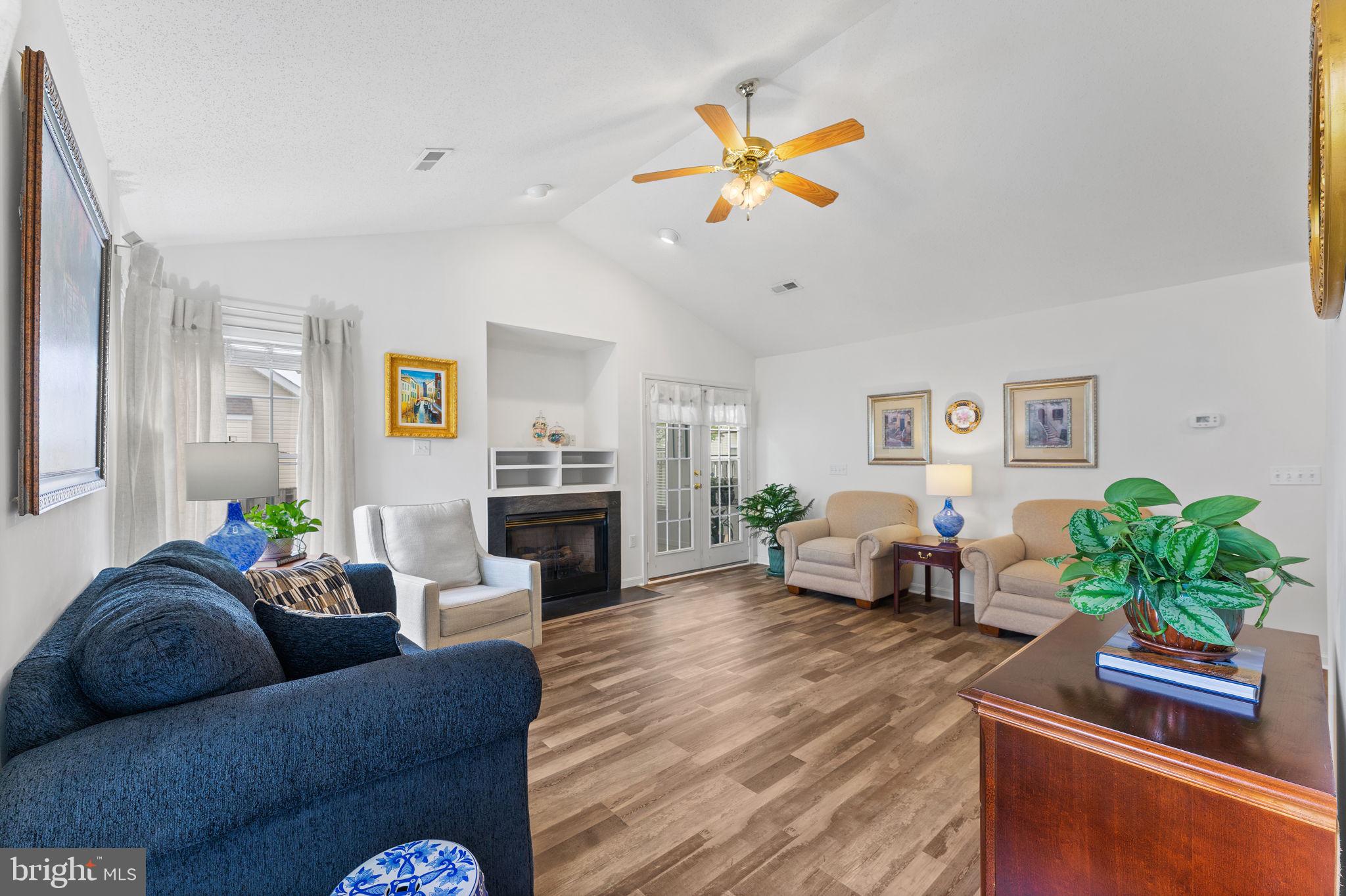 WILLOW SHADE - Residential