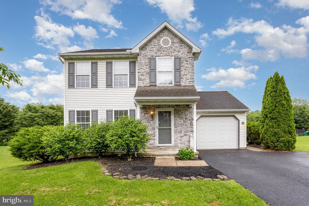 Photo of 1334 Malleable Road, COLUMBIA, PA 17512 (MLS # PALA2069922)