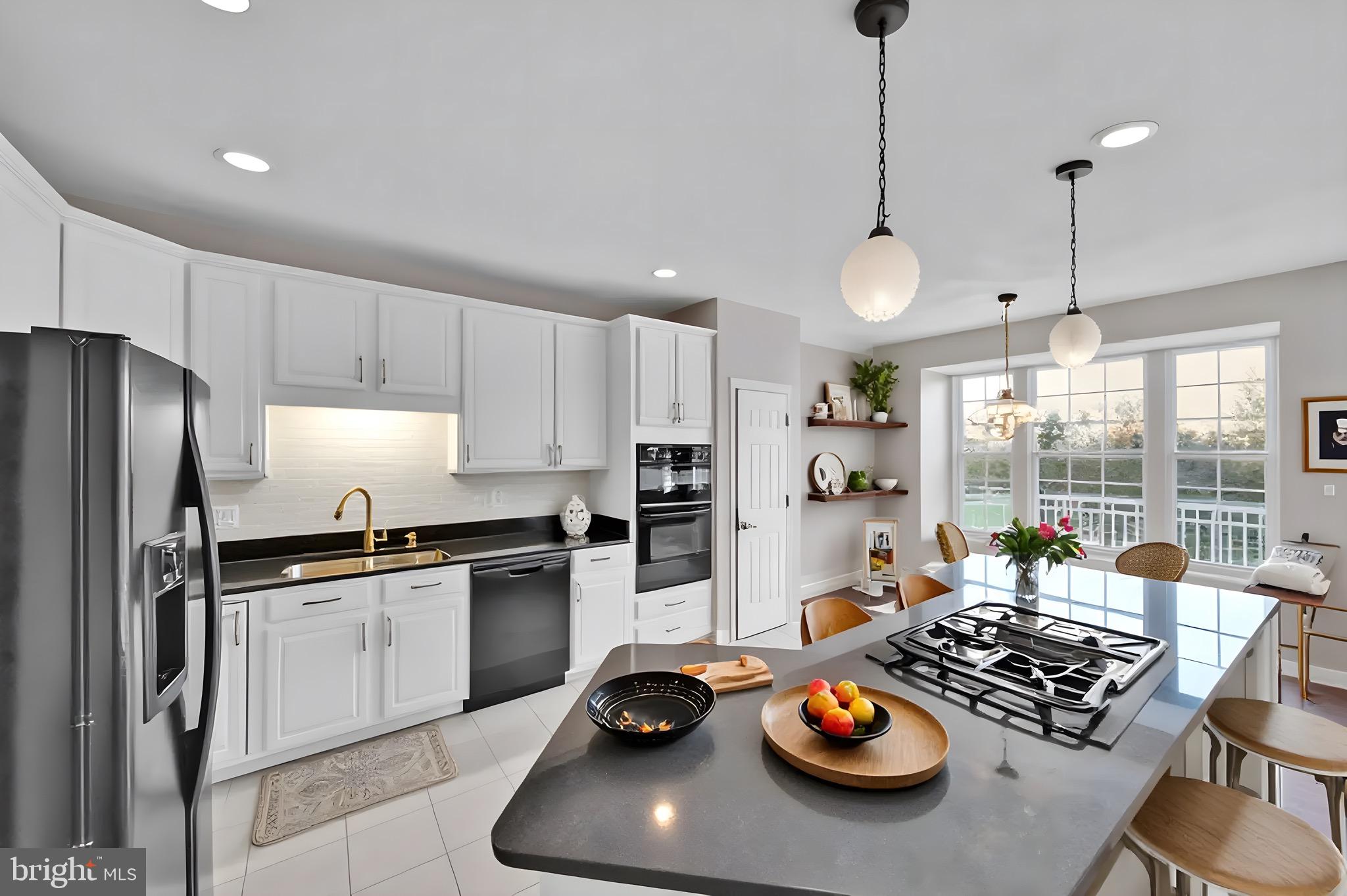 POTOMAC CROSSING - Residential