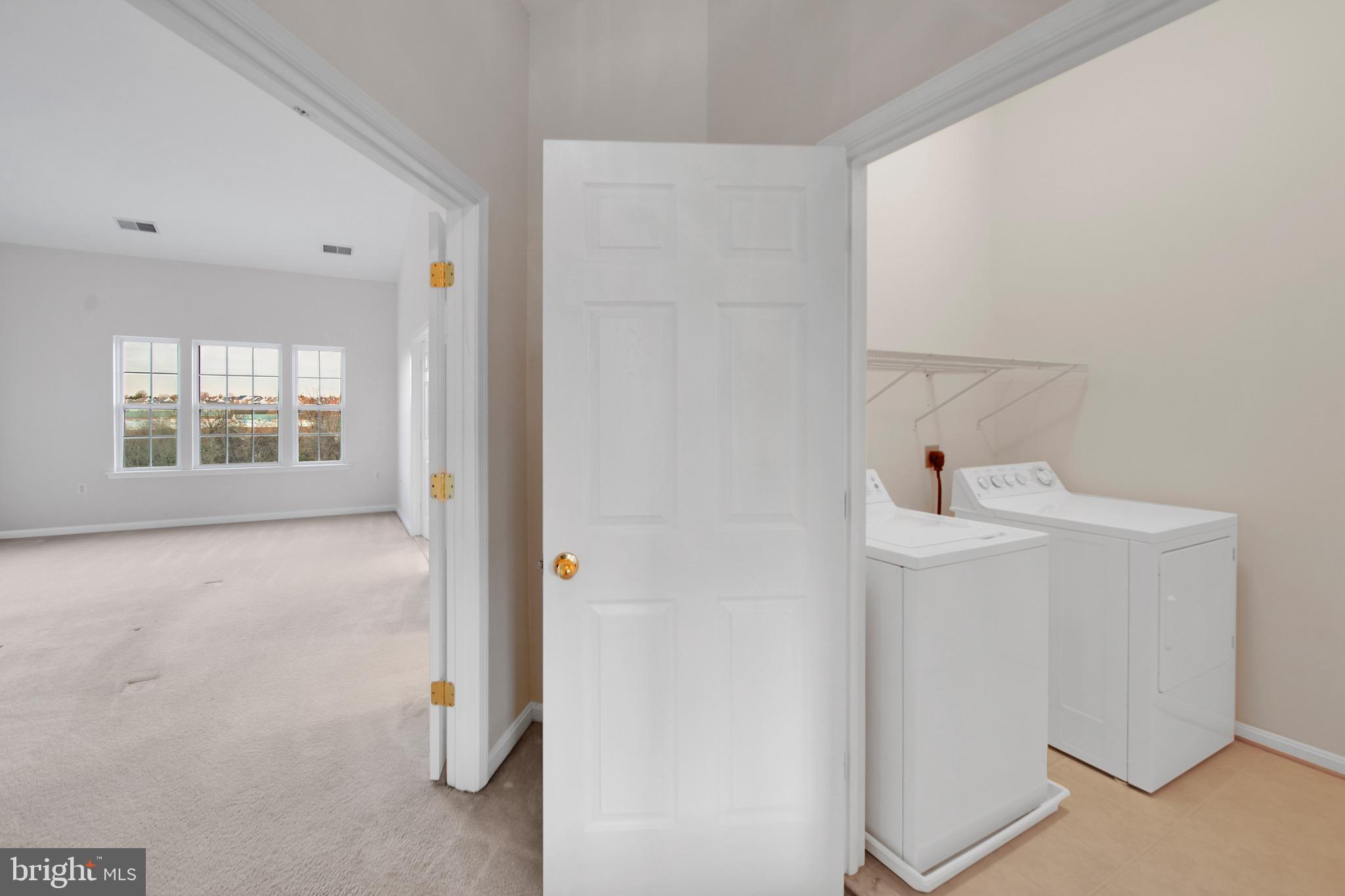 POTOMAC CROSSING - Residential