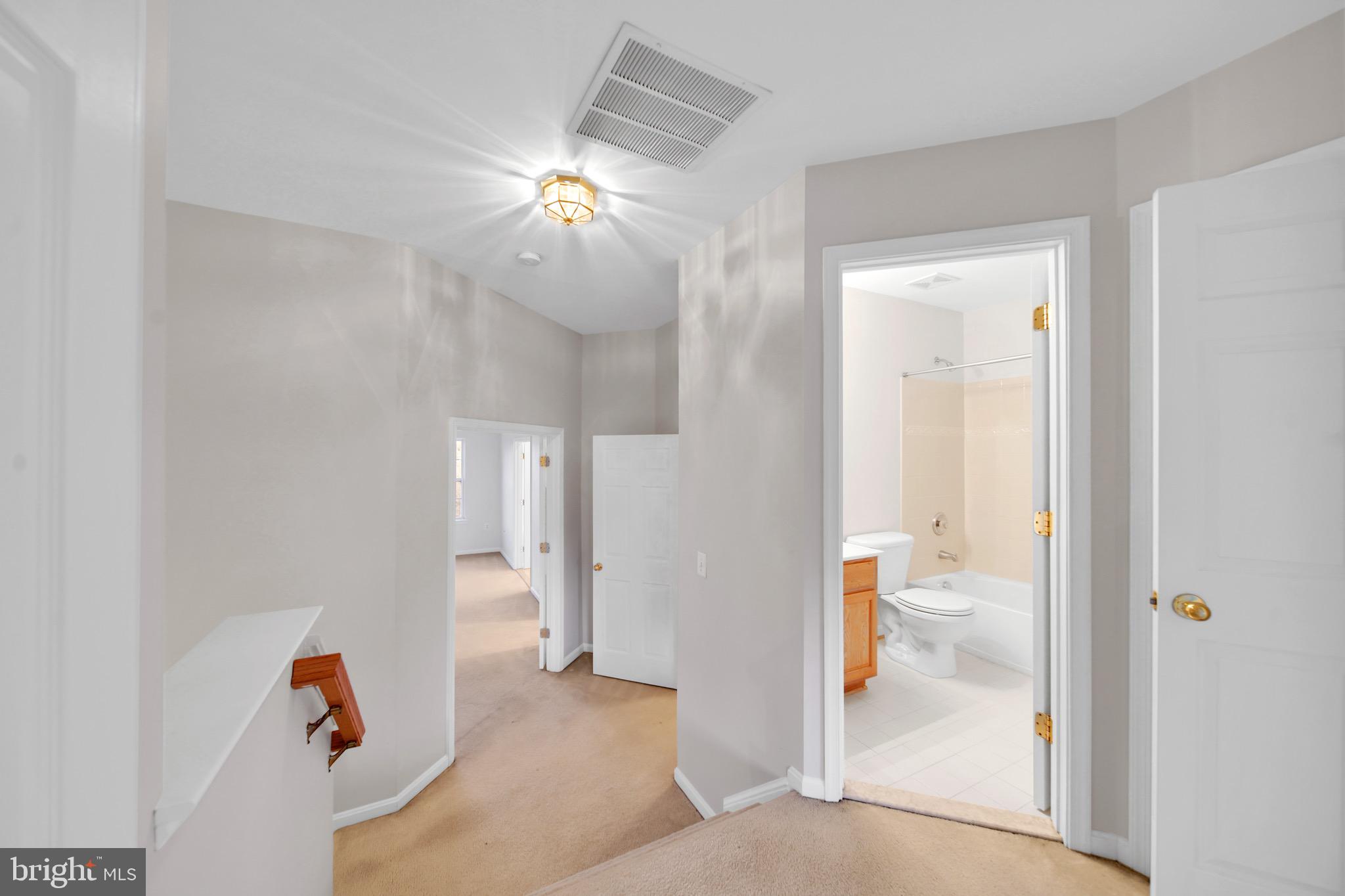 POTOMAC CROSSING - Residential