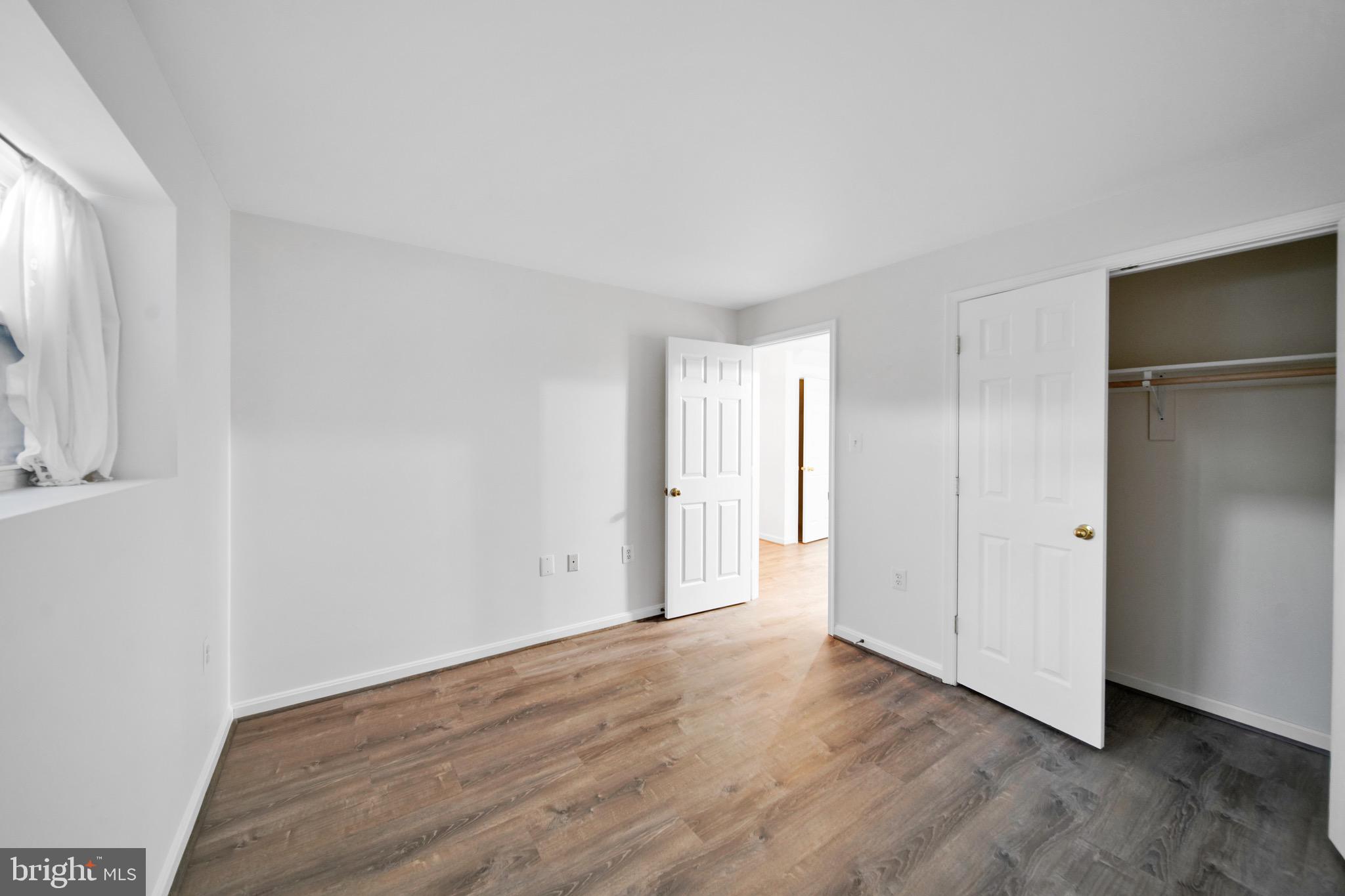 POTOMAC CROSSING - Residential