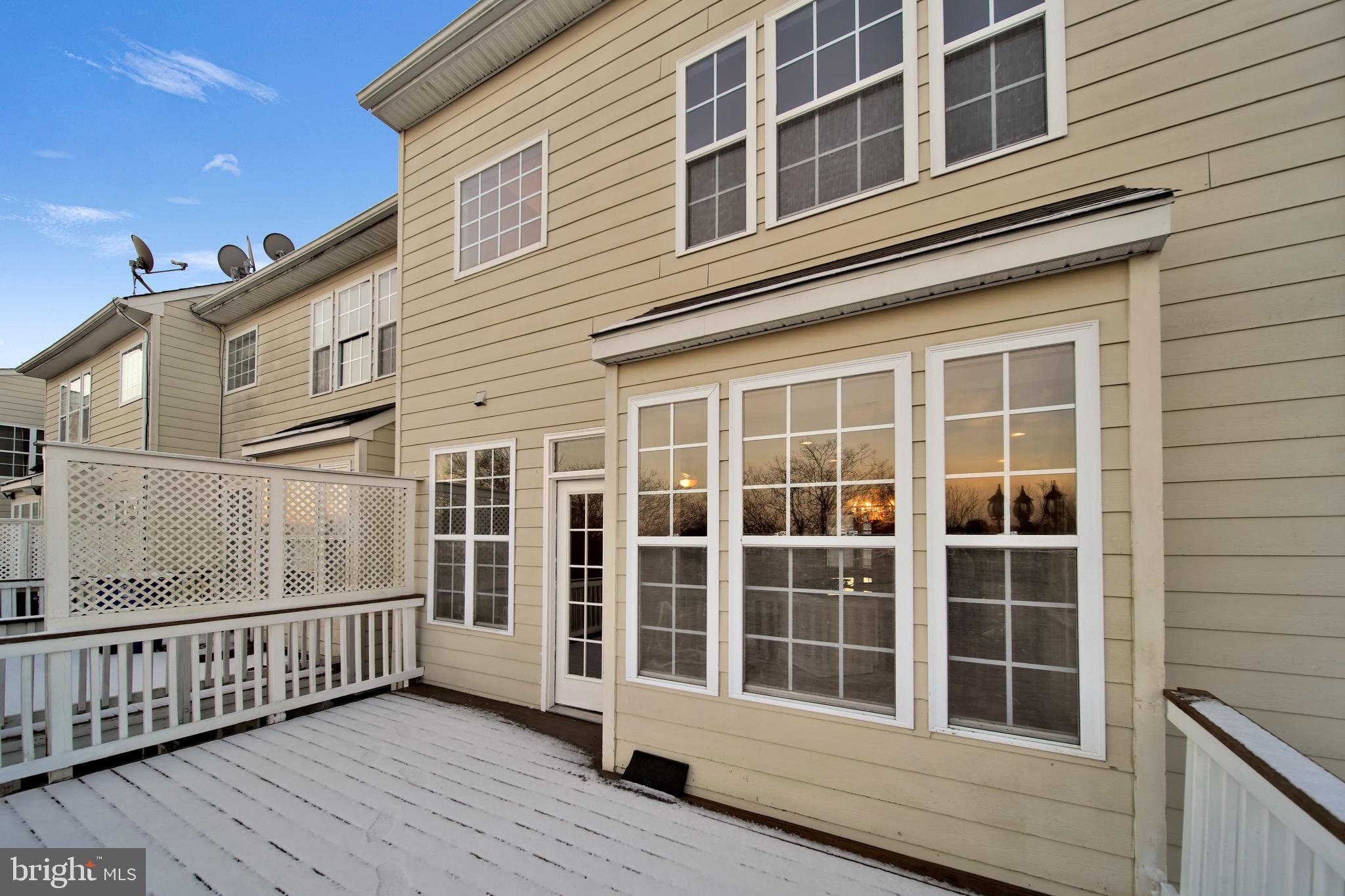 POTOMAC CROSSING - Residential