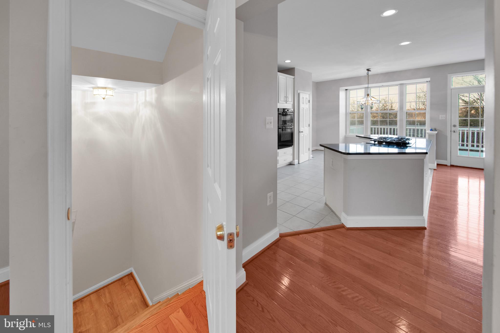 POTOMAC CROSSING - Residential