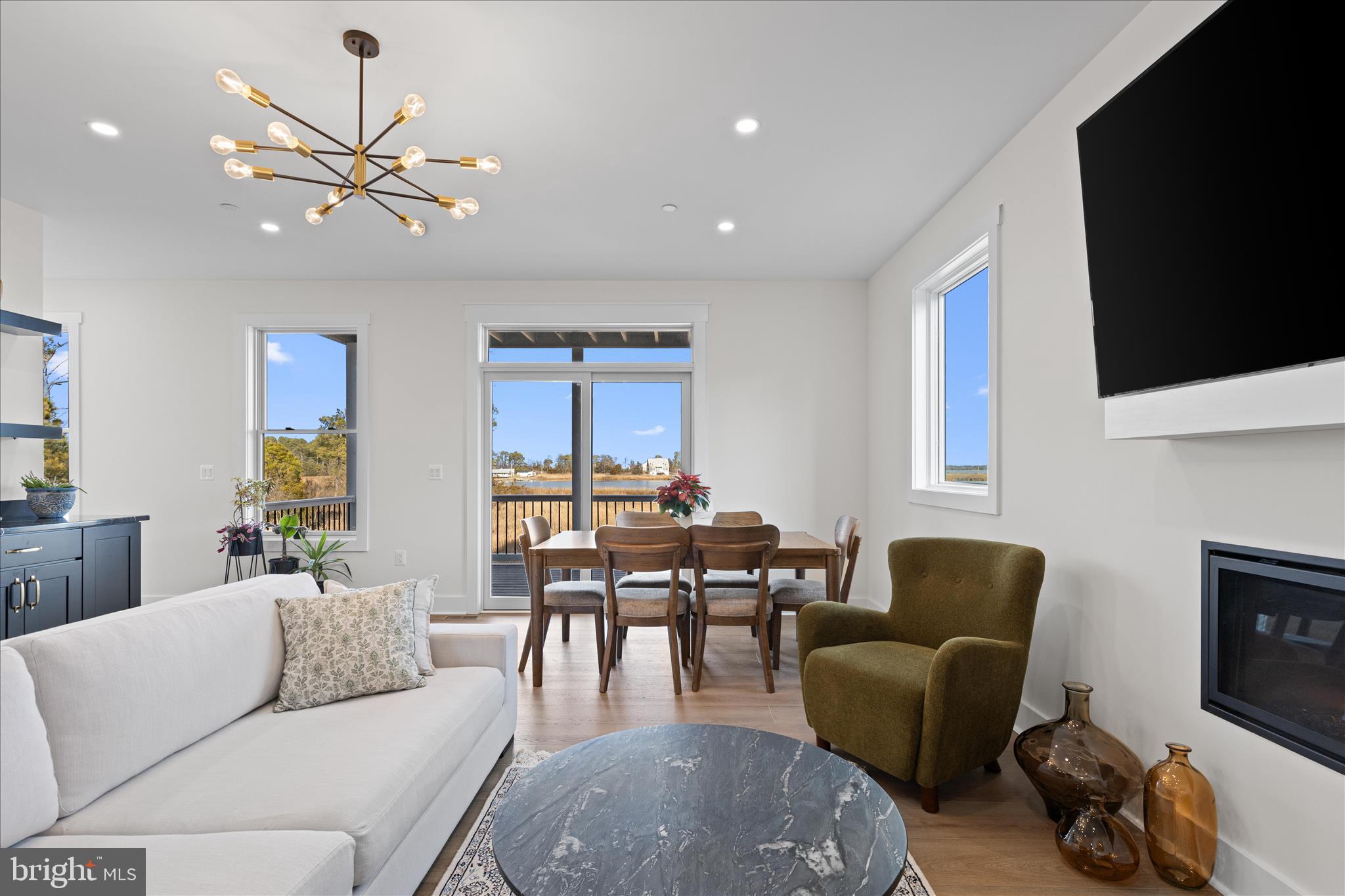 PINEY POINT - Residential