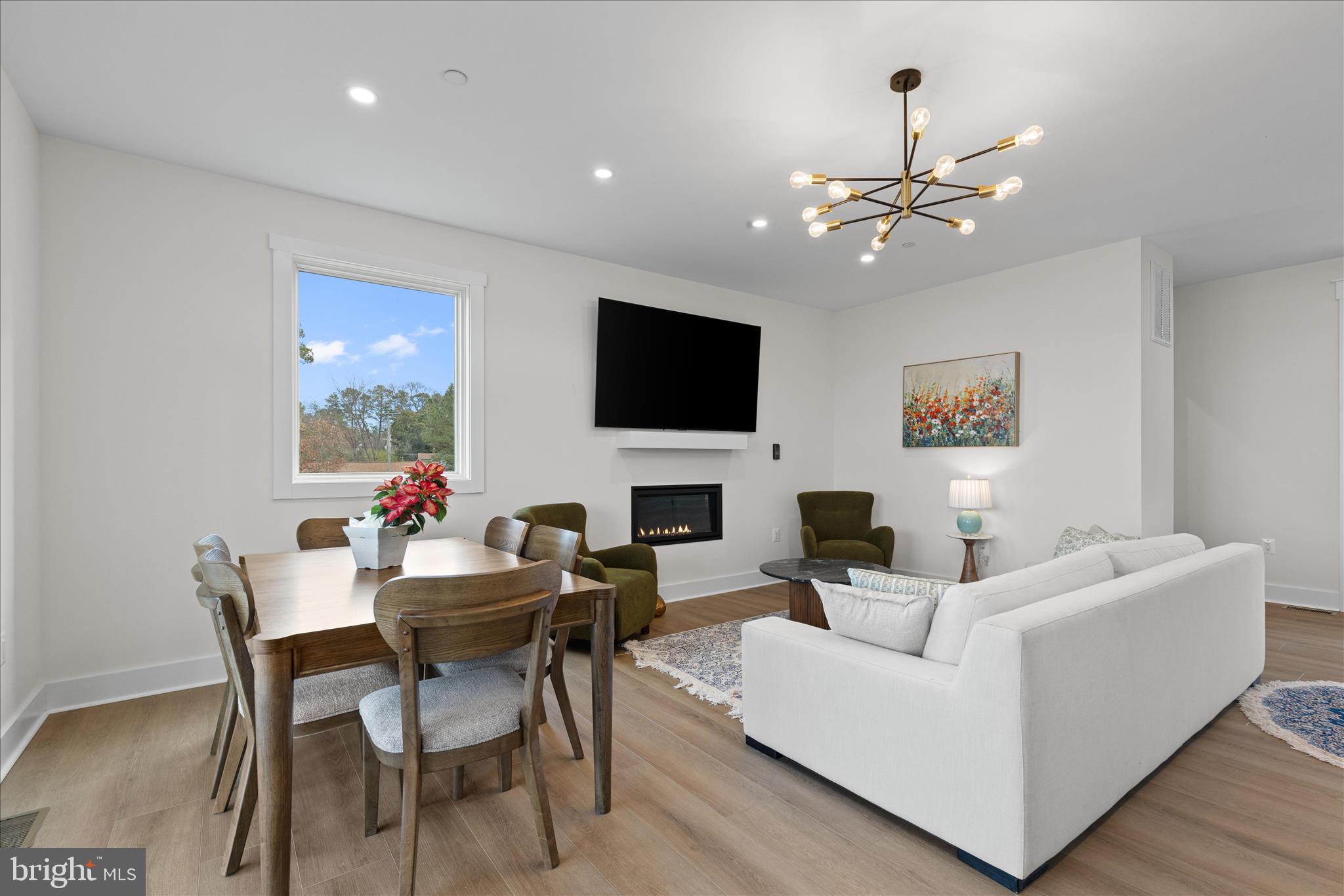 PINEY POINT - Residential