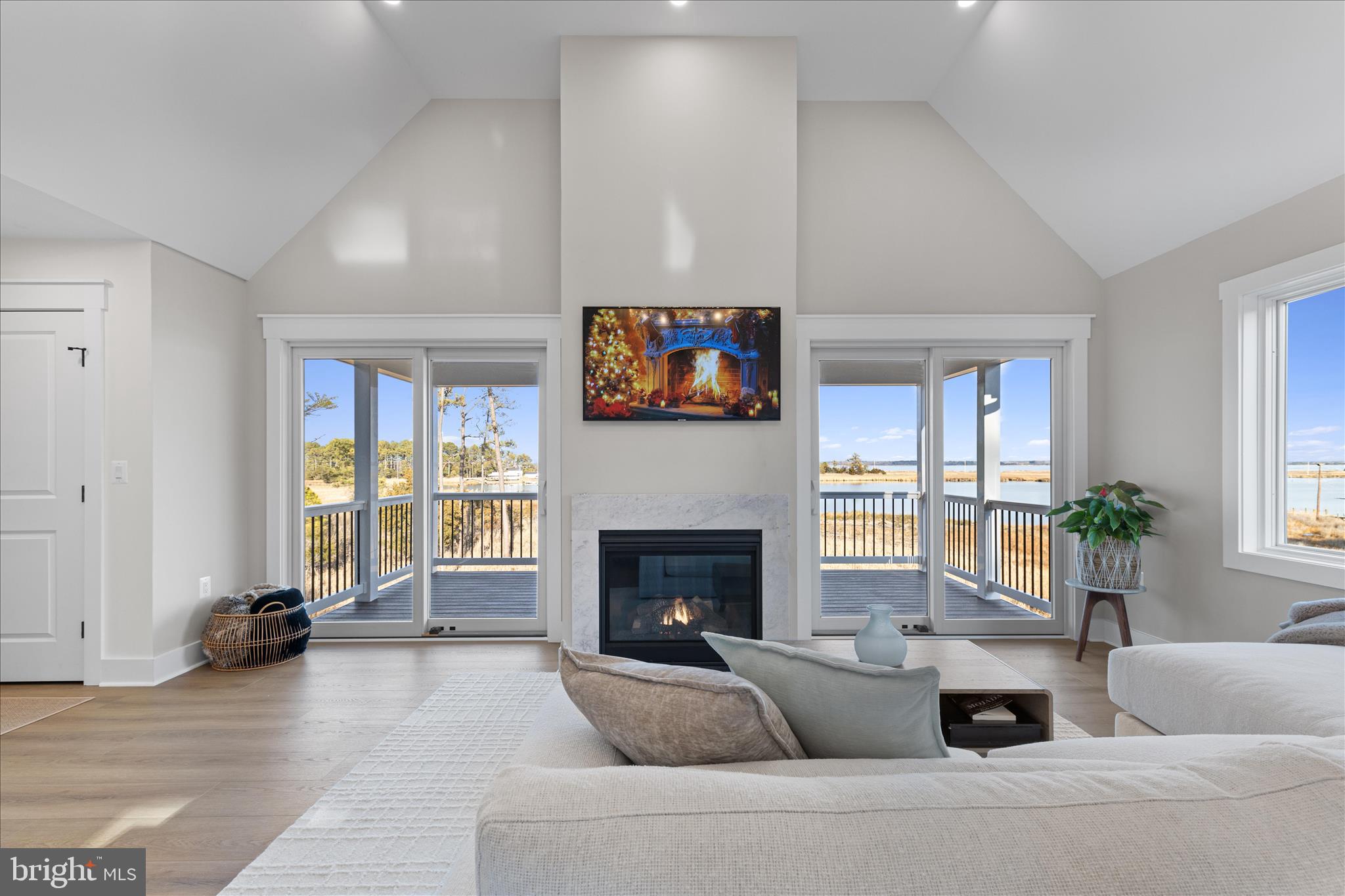 PINEY POINT - Residential